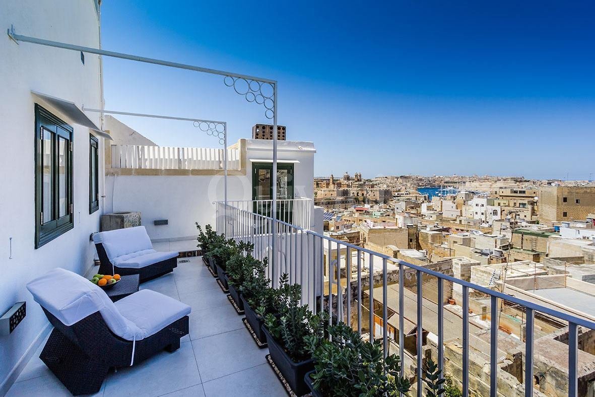 Cospicua, Finished Bed & Breakfast