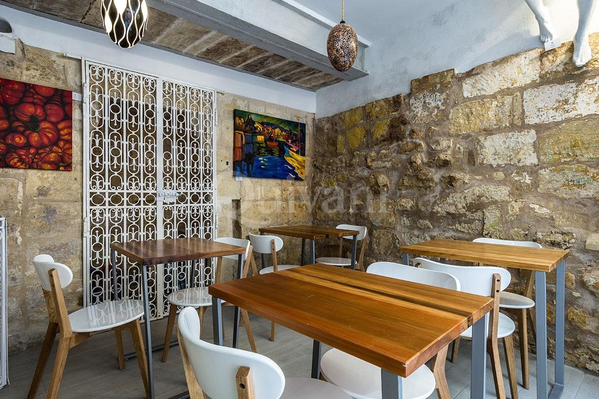 Cospicua, Finished Bed & Breakfast