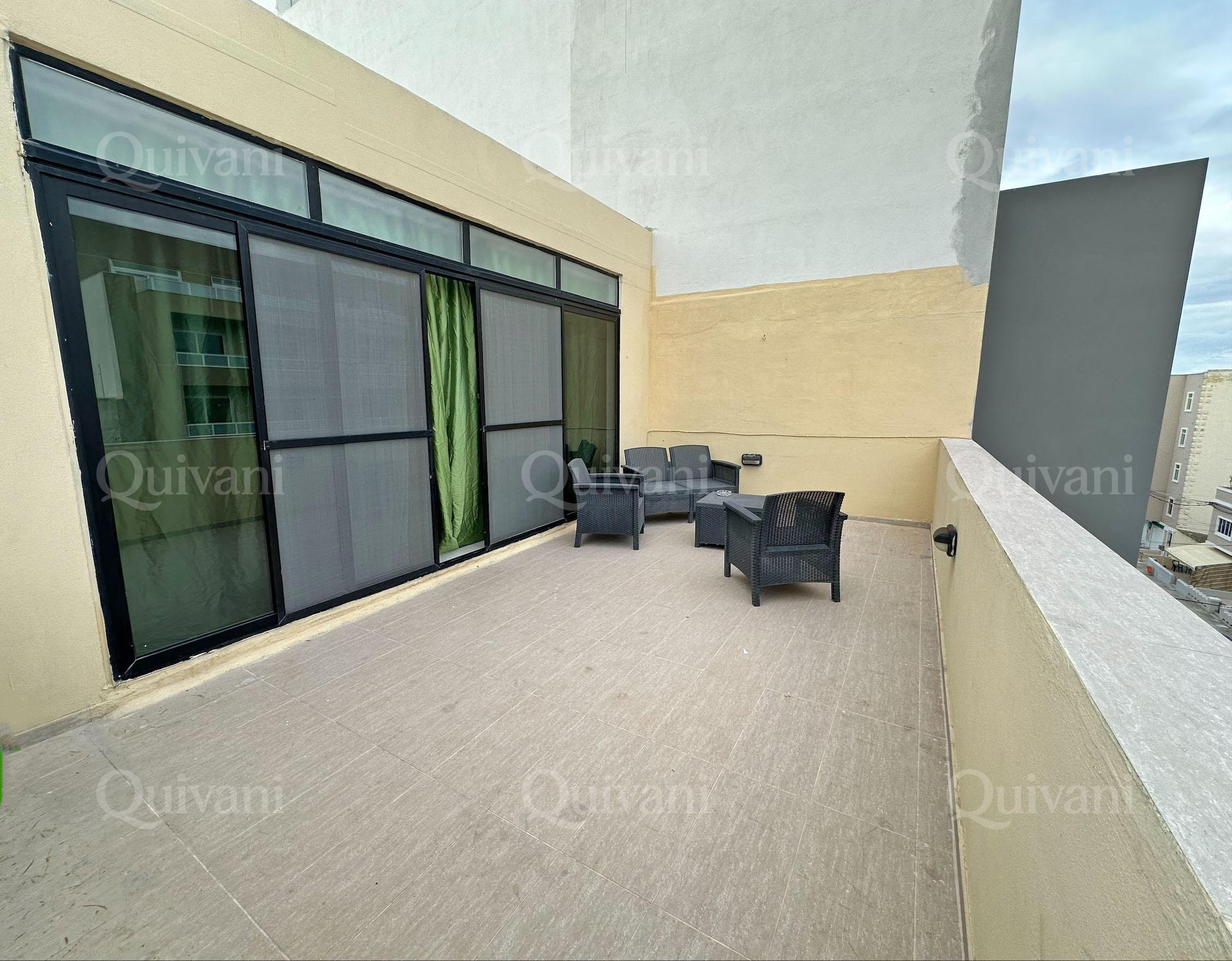 Gwardamangia, Furnished Penthouse