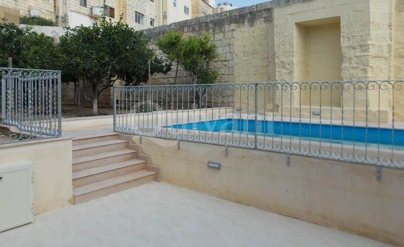Zebbug, Furnished House of Character