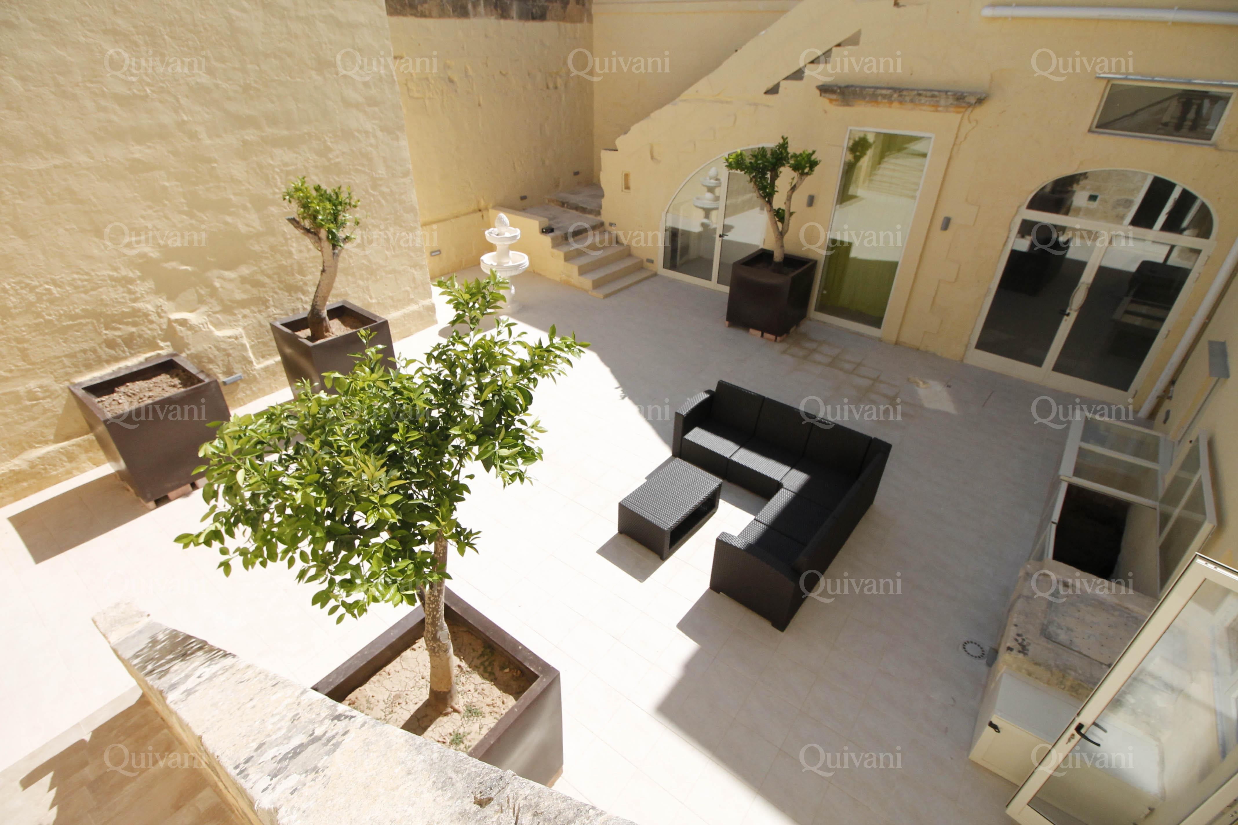 Zebbug, Furnished House of Character