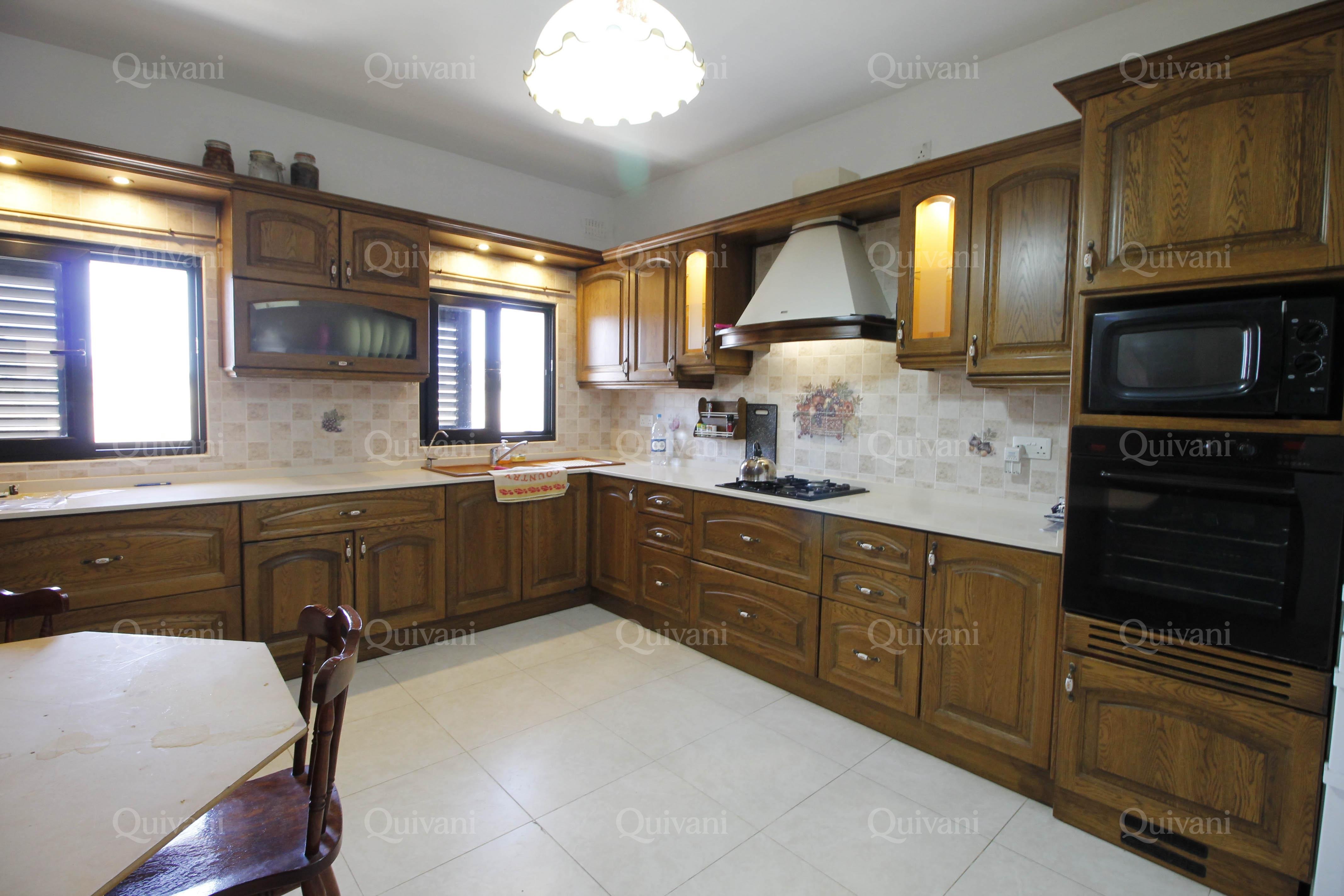 Mosta, Furnished Elevated GF Maisonette