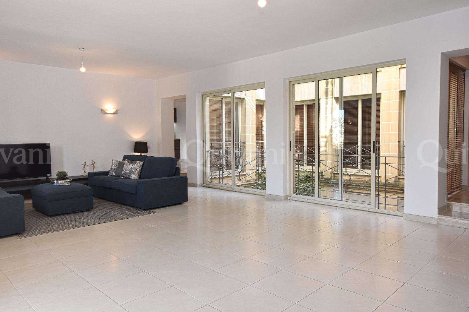 Bahar ic-Caghaq, Furnished Apartment