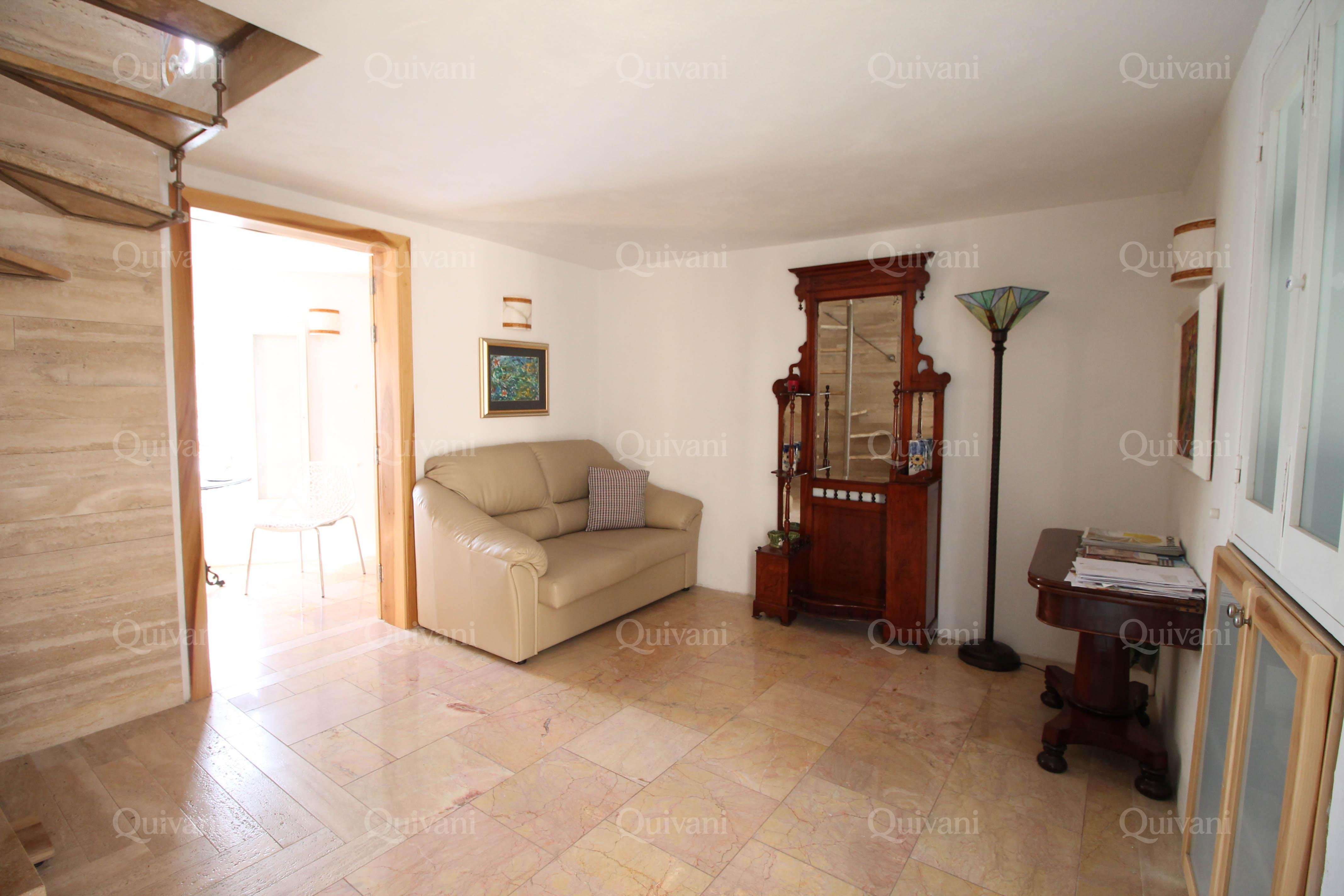 Valletta, Furnished Maisonette