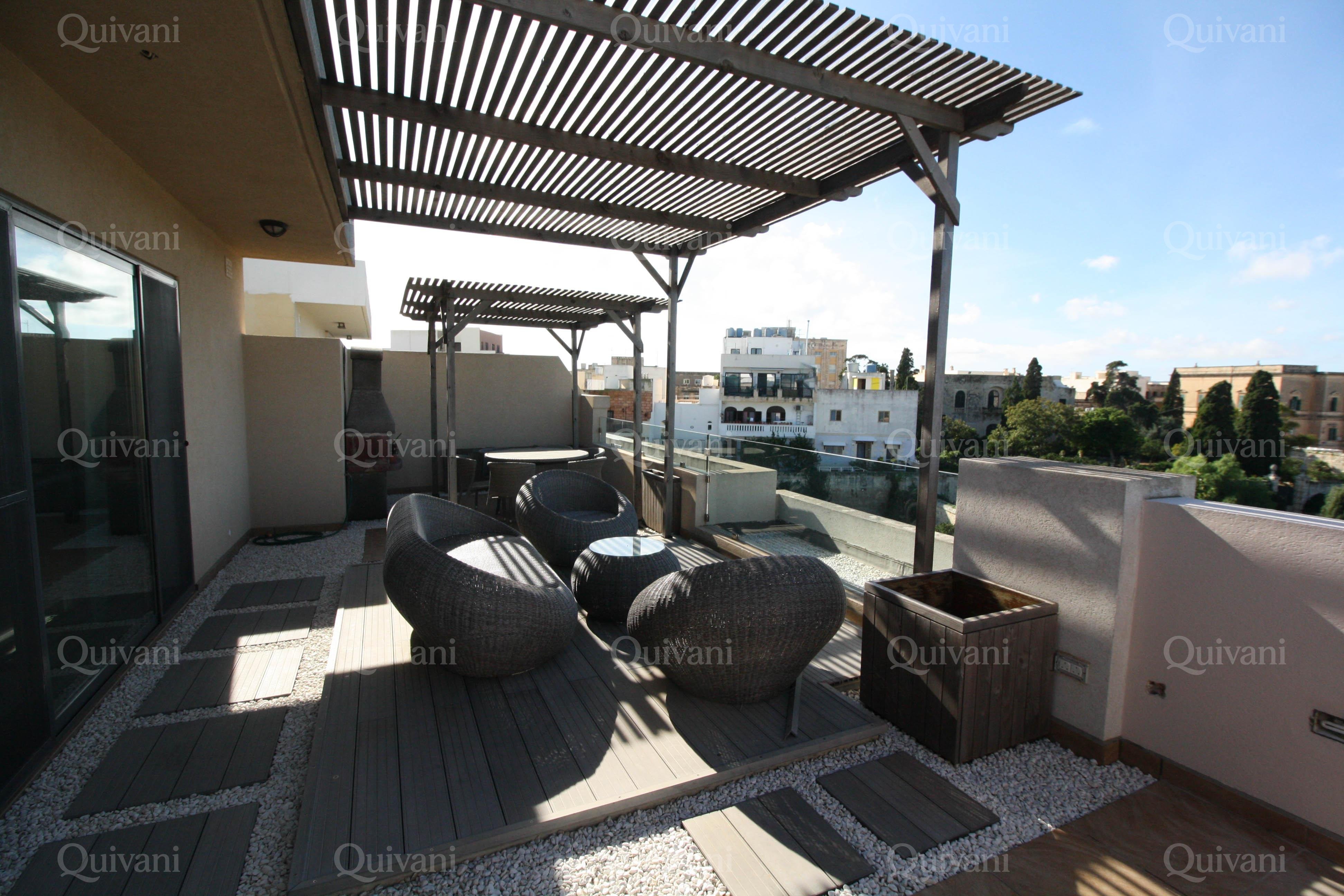 Santa Venera, Furnished Penthouse