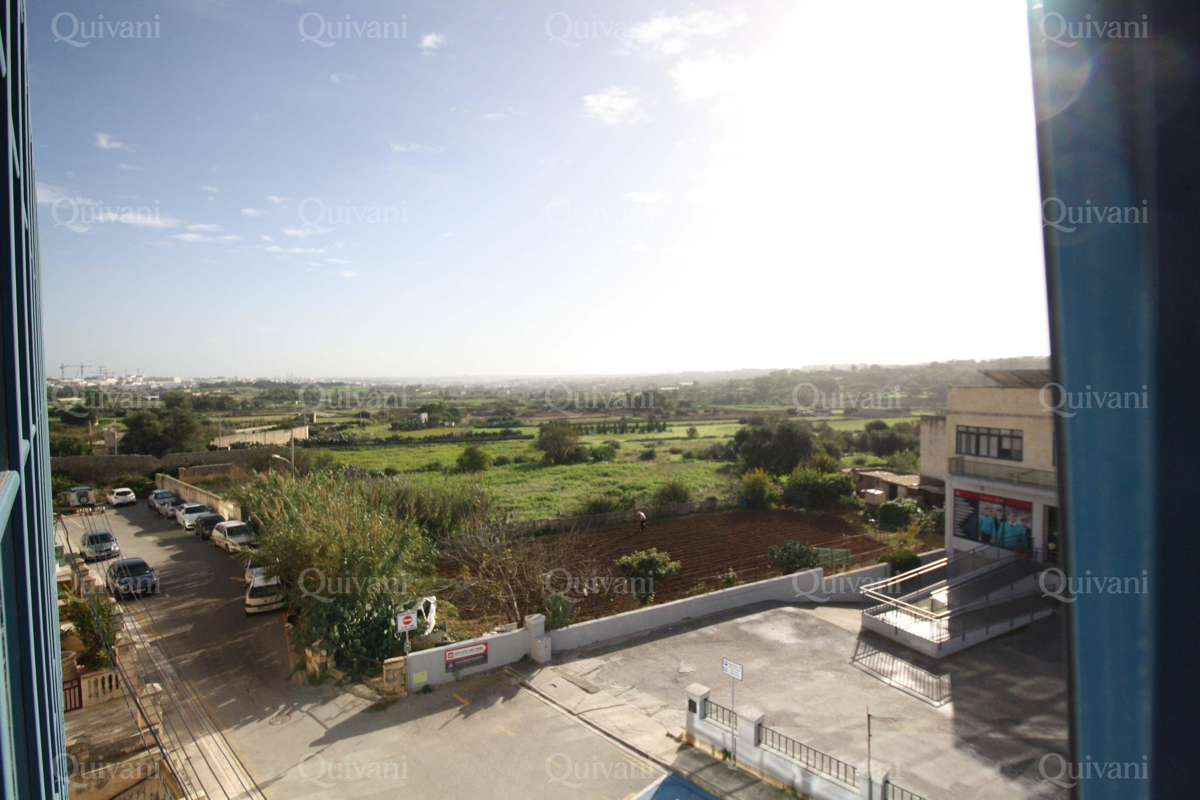 Attard, Fully Equipped Office