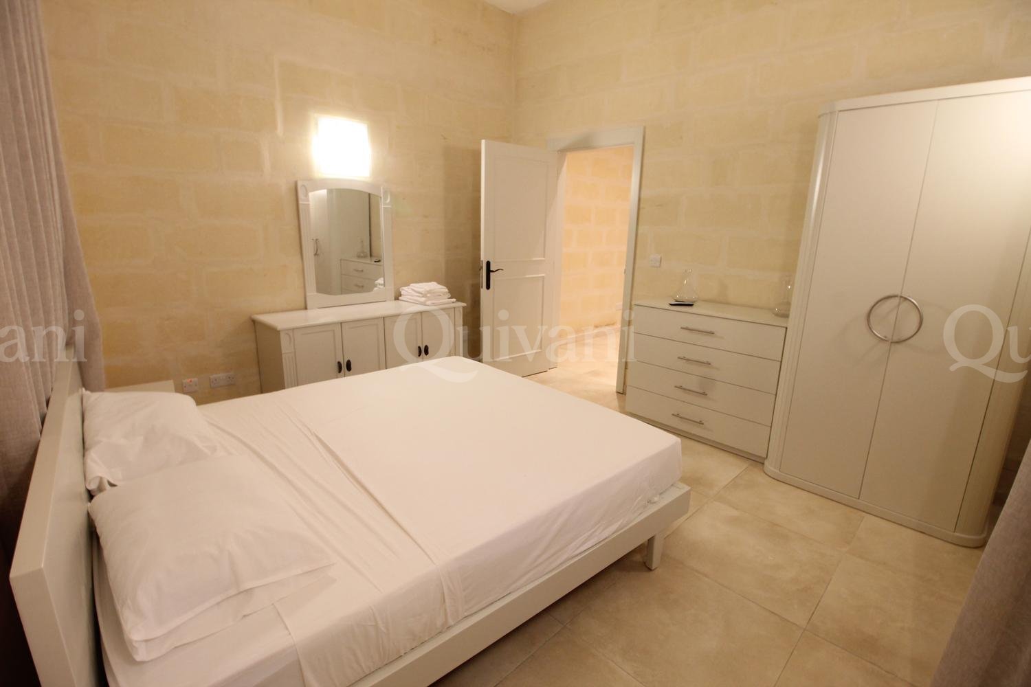 Qormi, Furnished Farmhouse