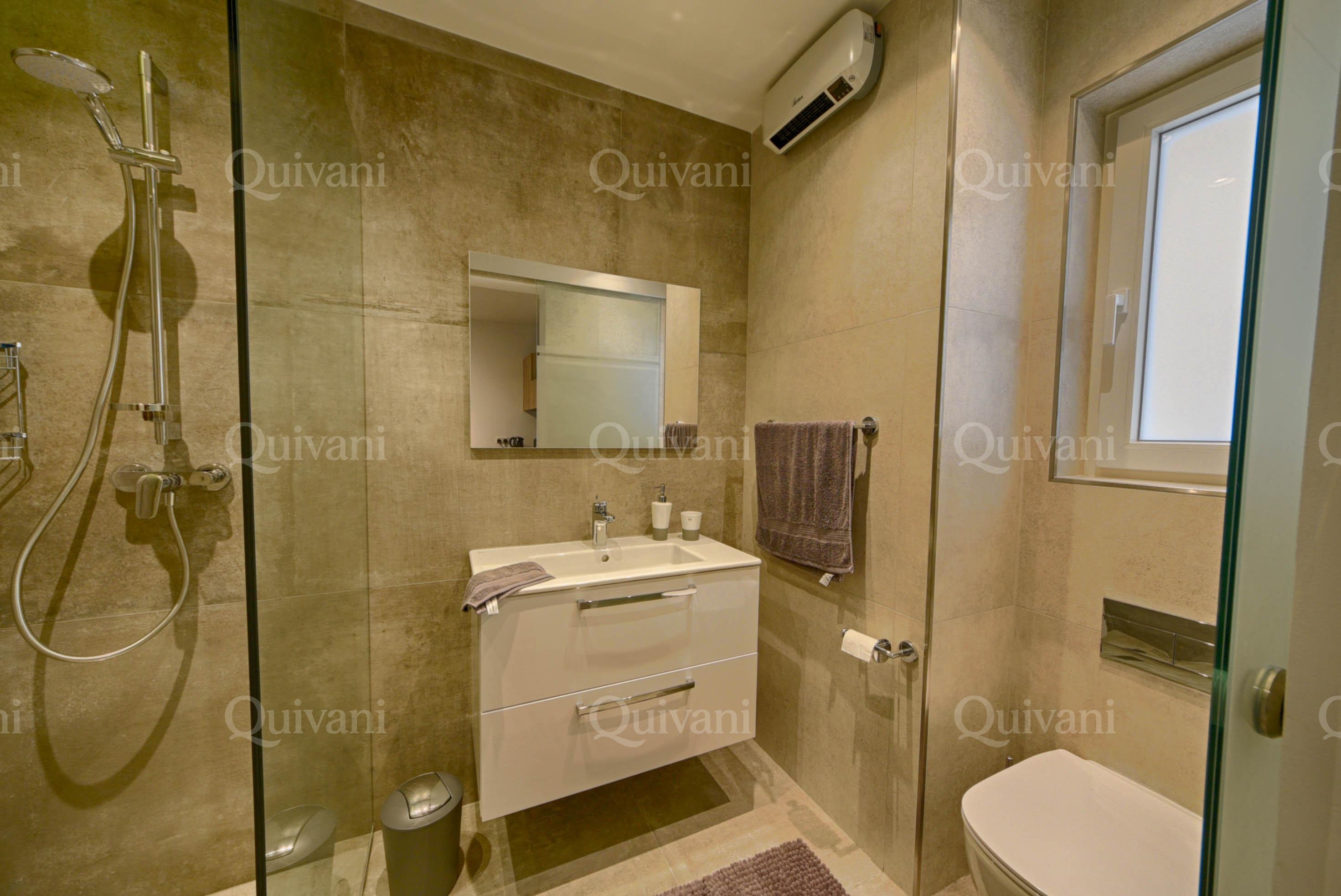 Swieqi, Furnished Villa