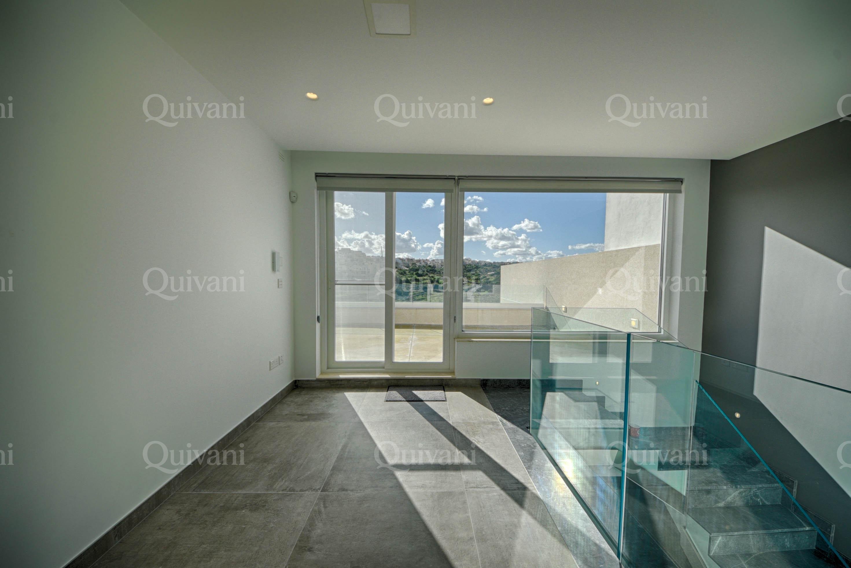 Swieqi, Furnished Villa