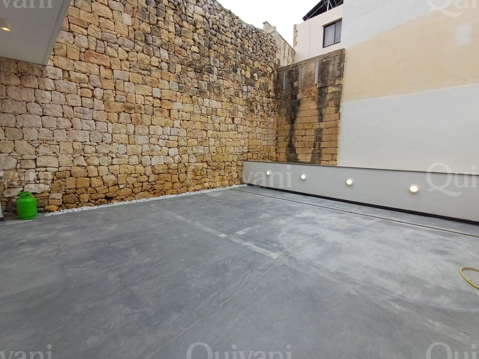 Mosta, Furnished Maisonette