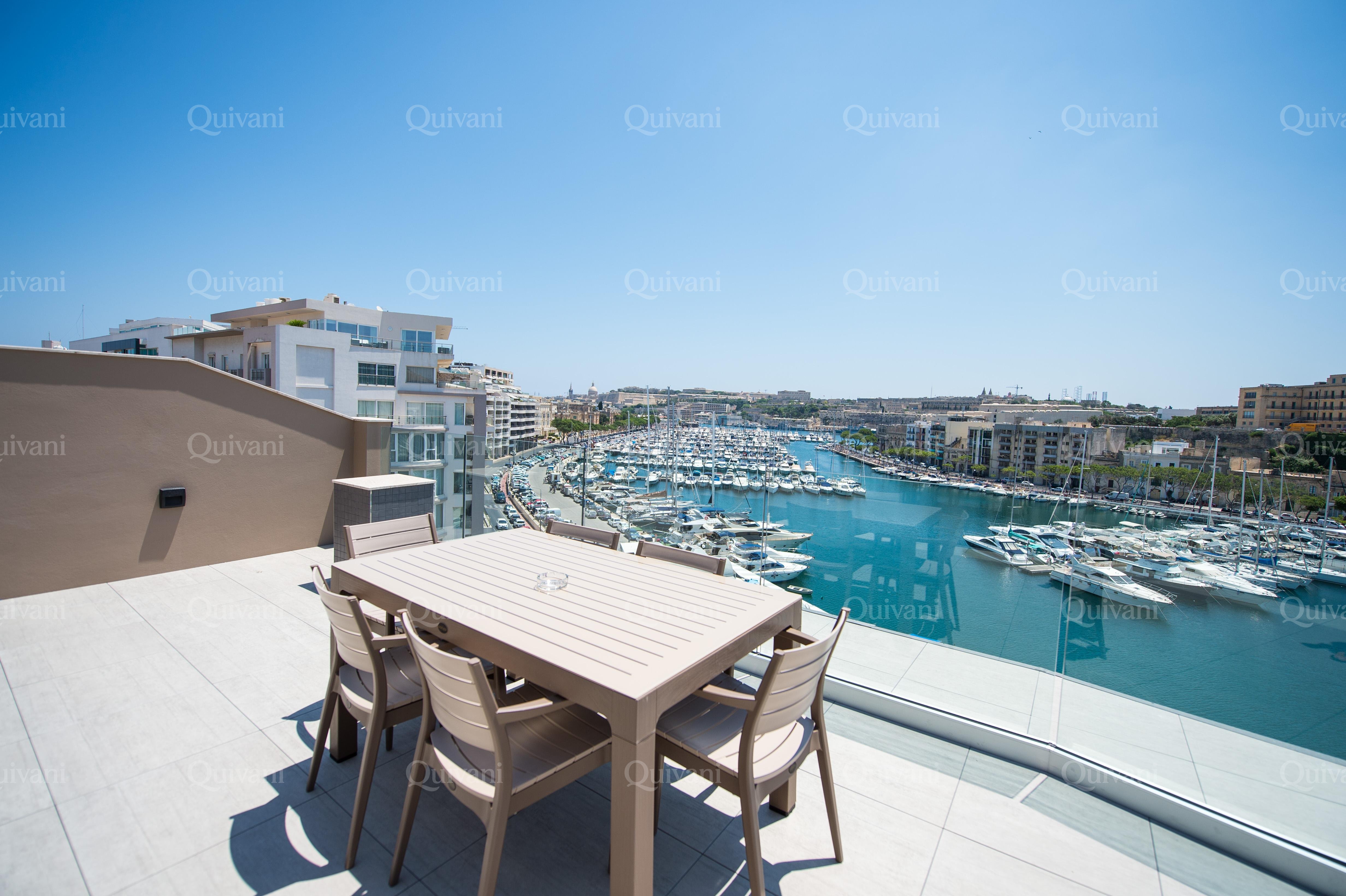 Ta'' Xbiex, Furnished Penthouse