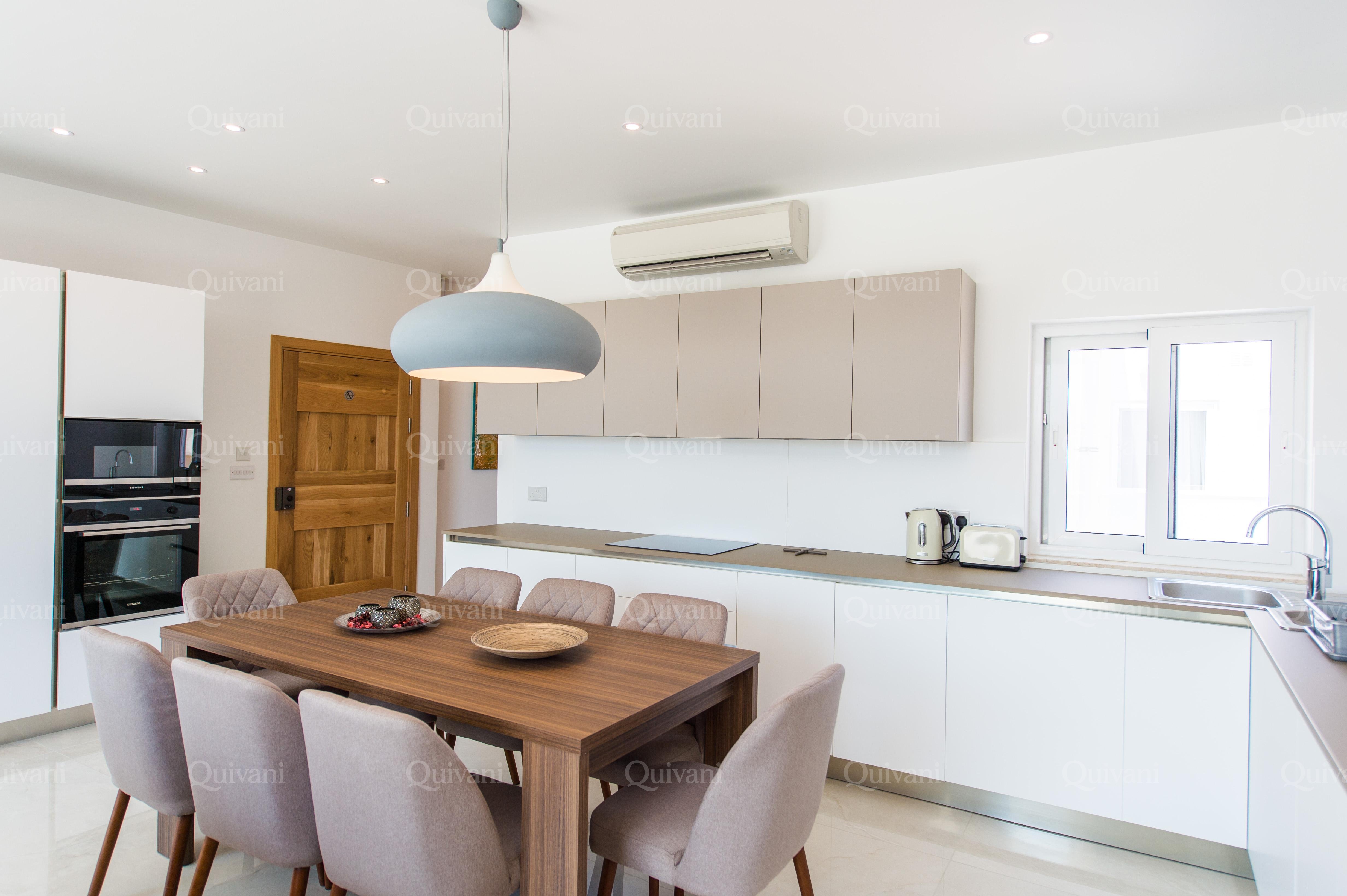 Ta'' Xbiex, Furnished Penthouse