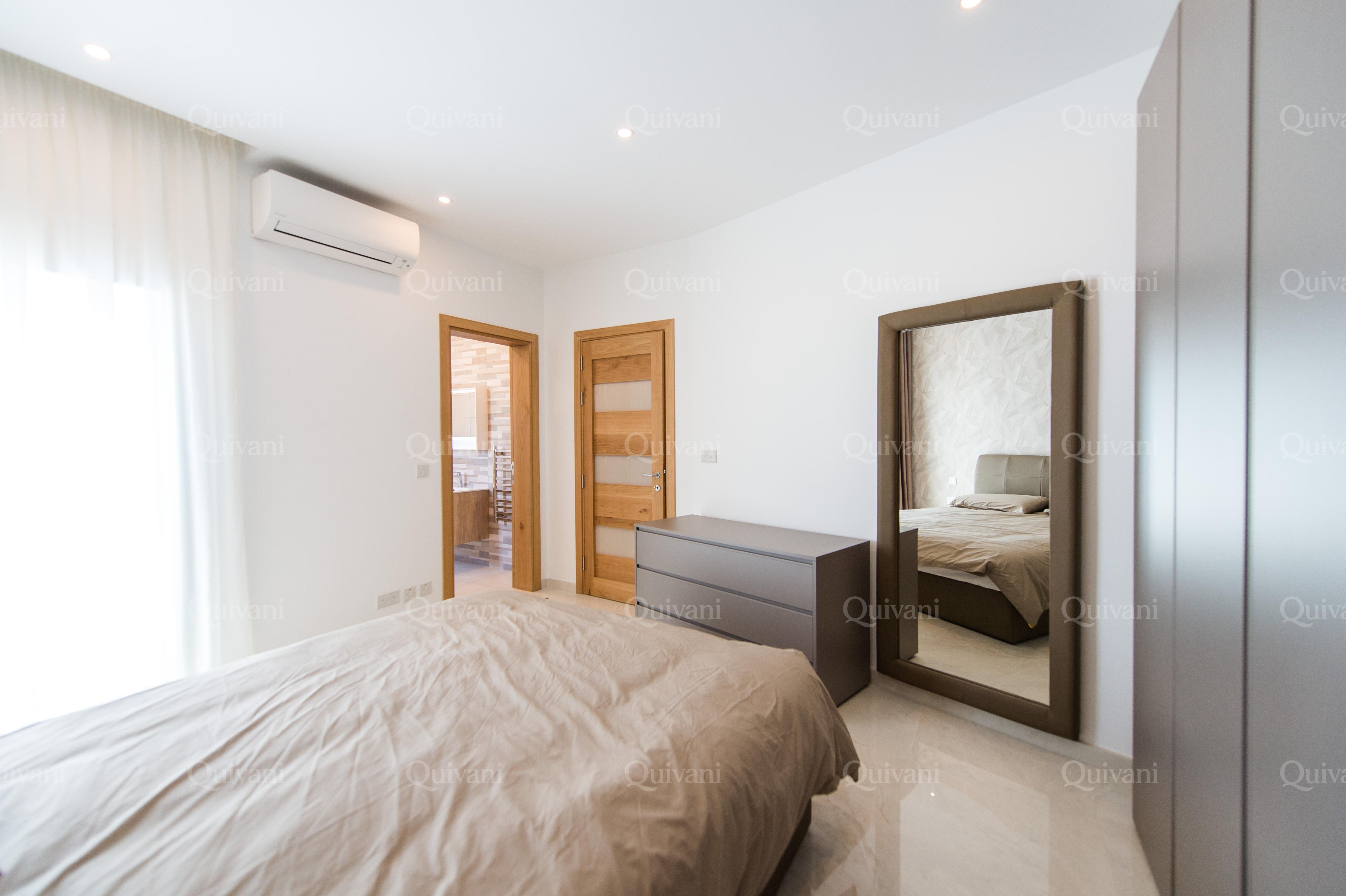 Ta'' Xbiex, Furnished Apartment