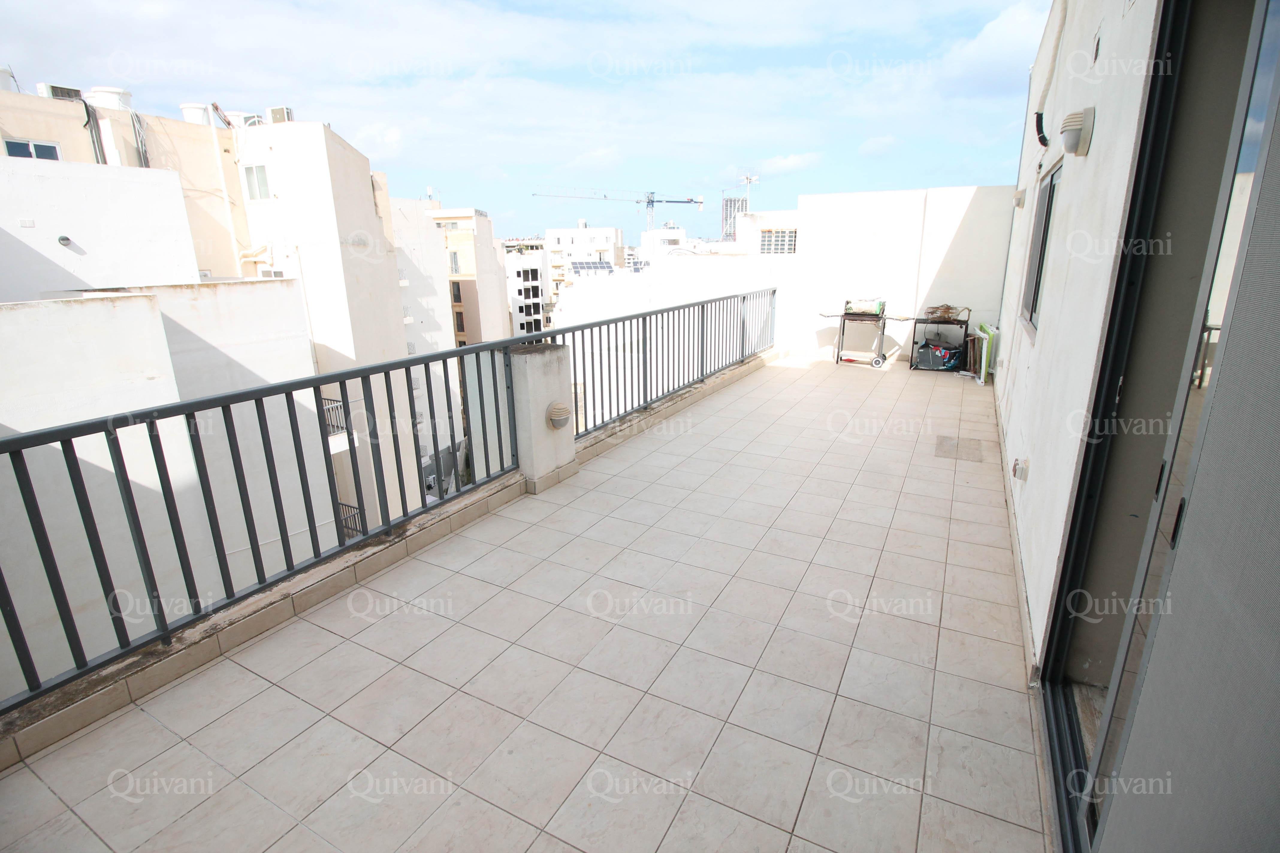 Sliema, Furnished Penthouse