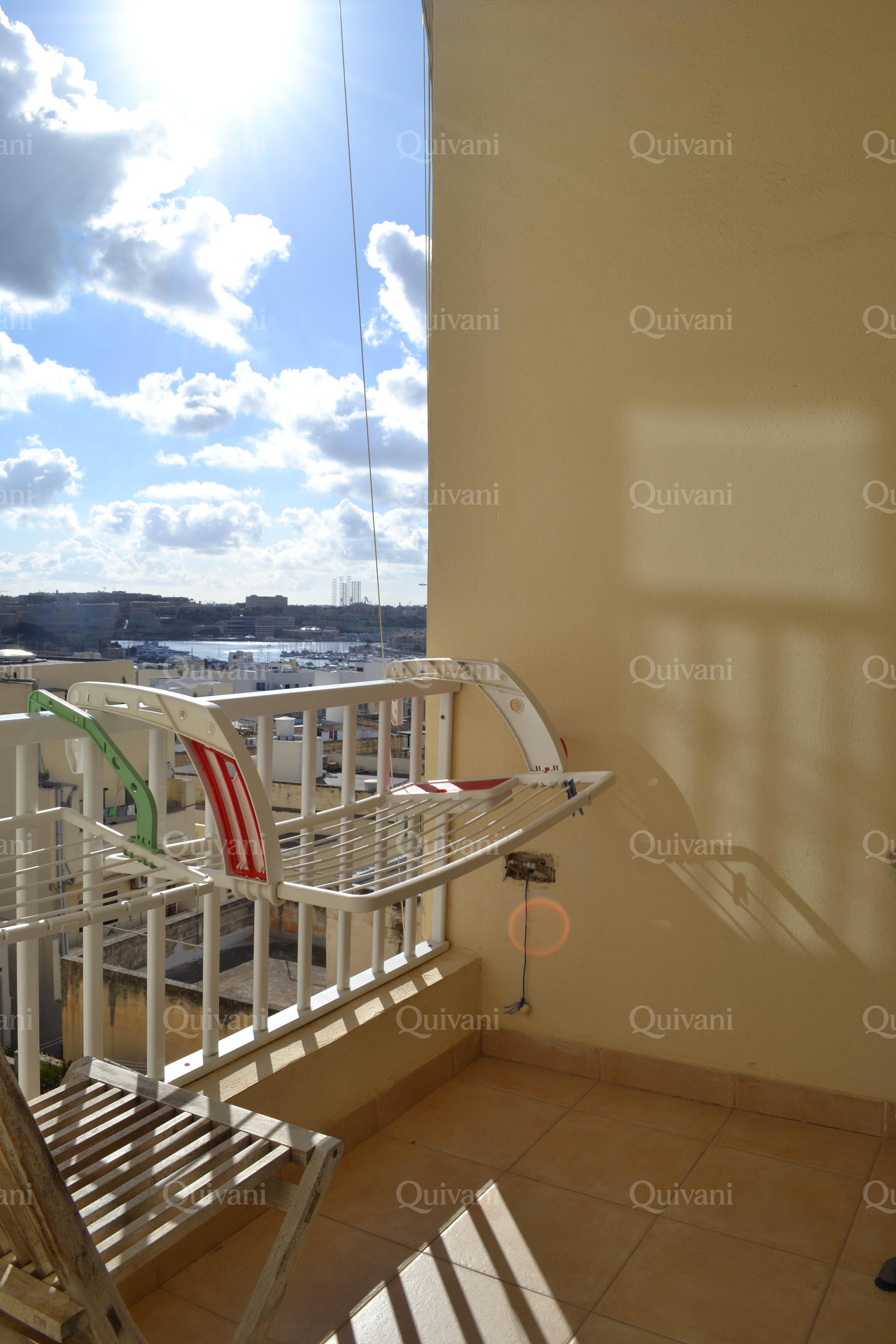 Gzira, Furnished Apartment