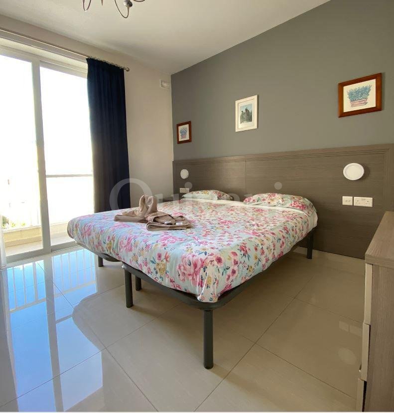 Ta'' Xbiex, Furnished Duplex Penthouse