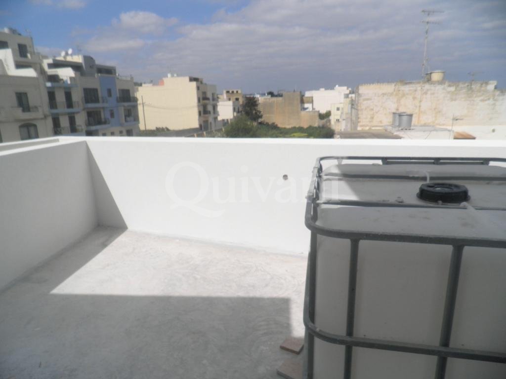 Burmarrad, Finished Penthouse