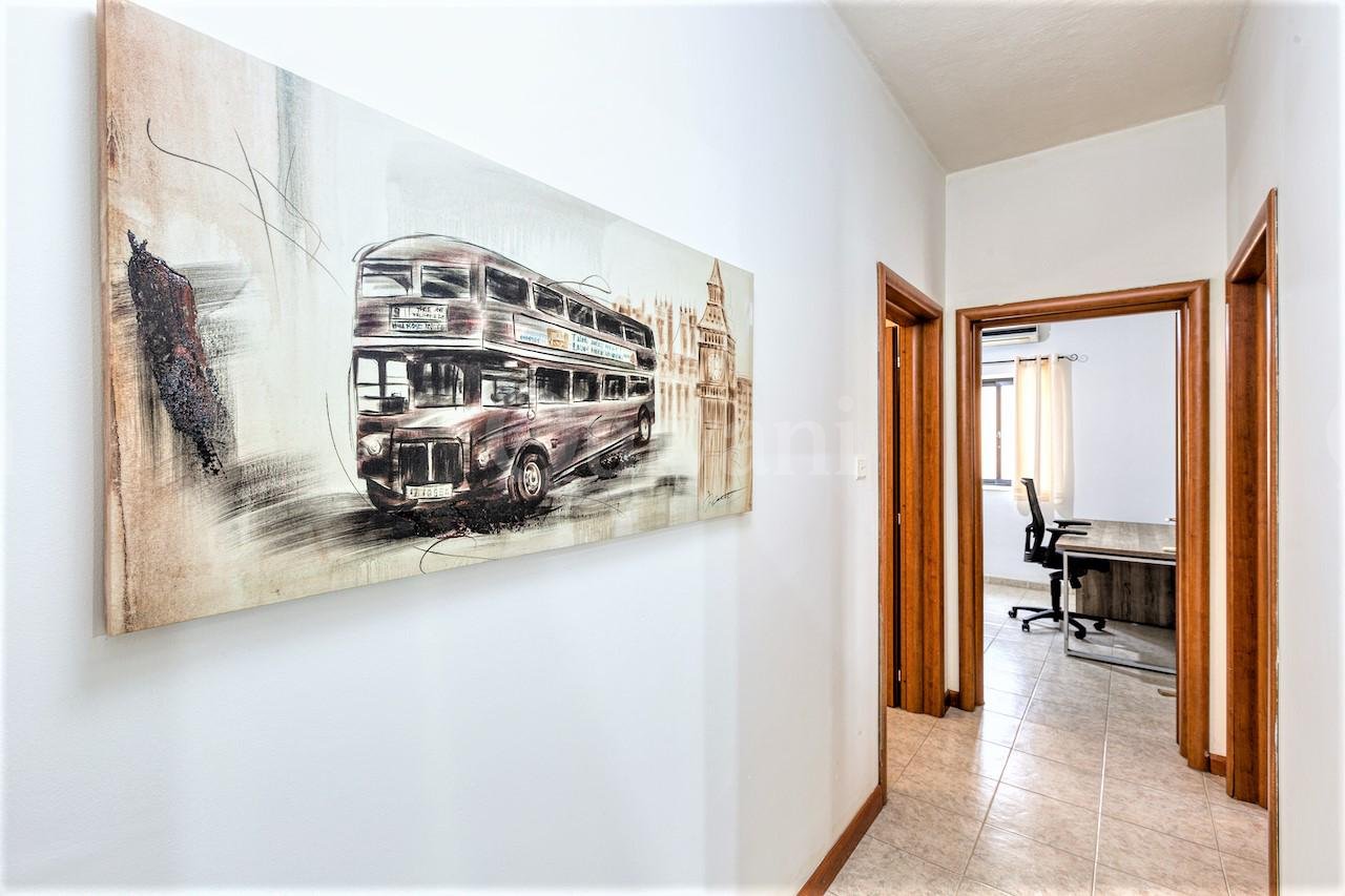 Pembroke, Furnished Apartment
