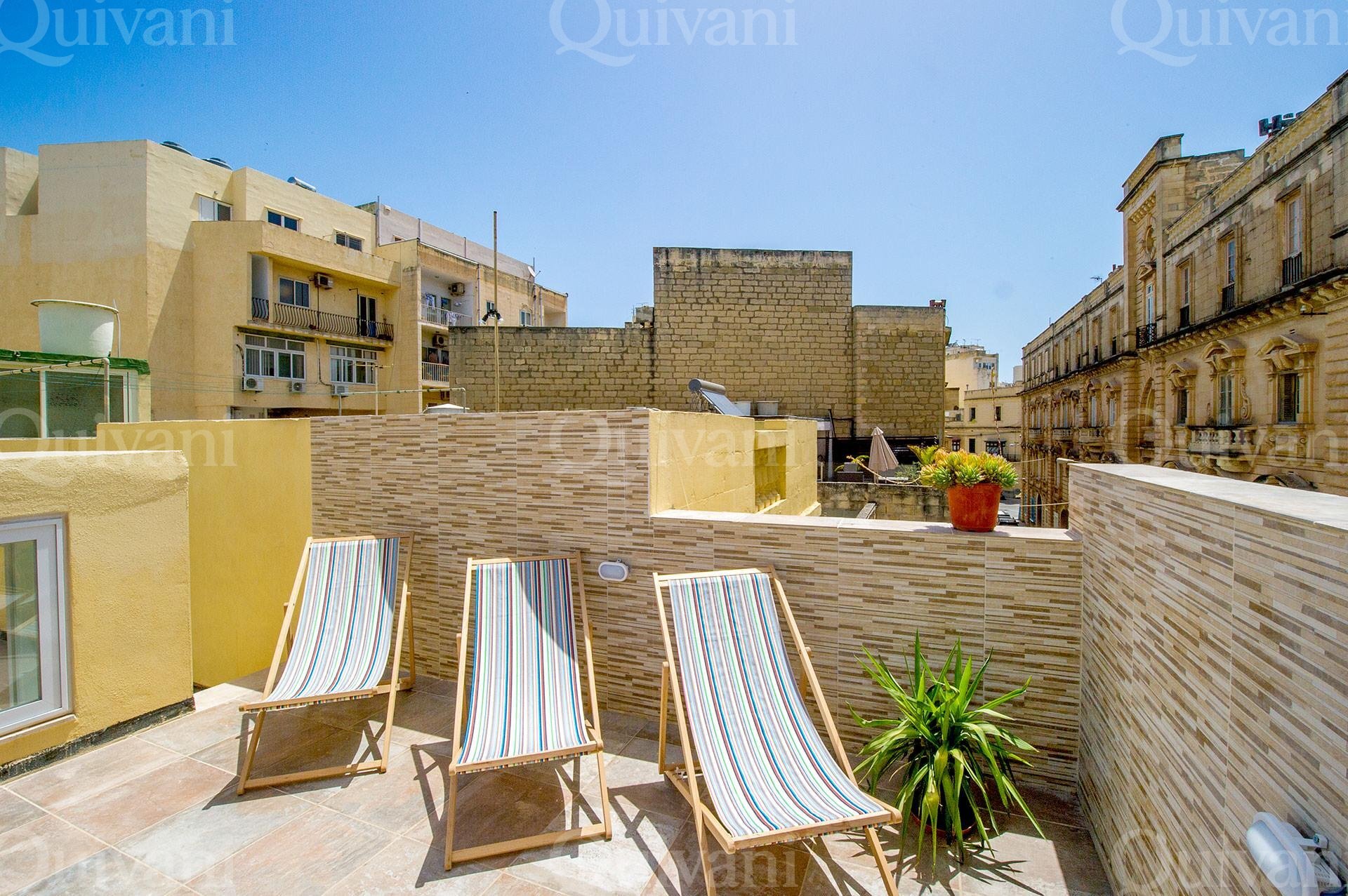 Sliema, Furnished Town House