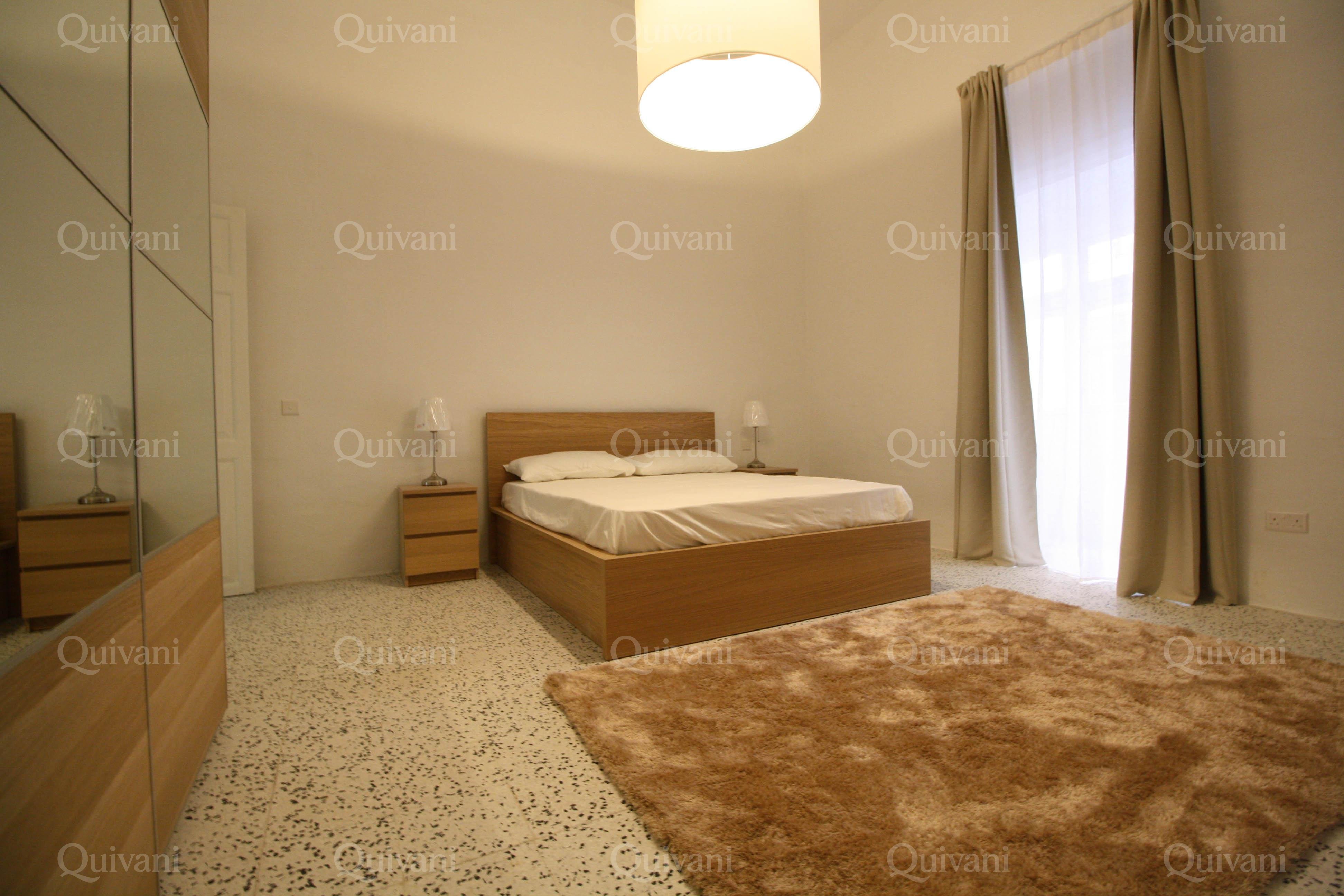 Sliema, Furnished Town House