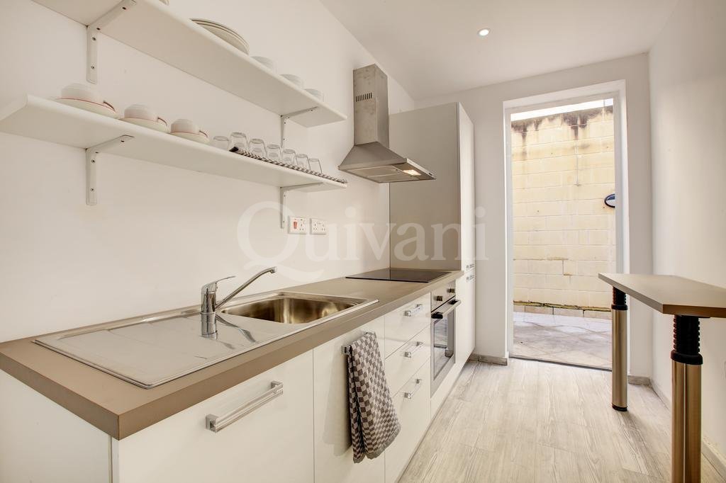 Swieqi, Furnished Villa