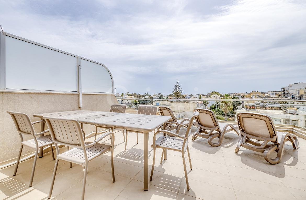 Swieqi, Furnished Penthouse
