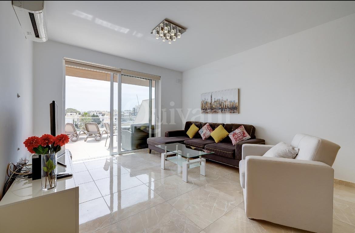 Swieqi, Furnished Penthouse
