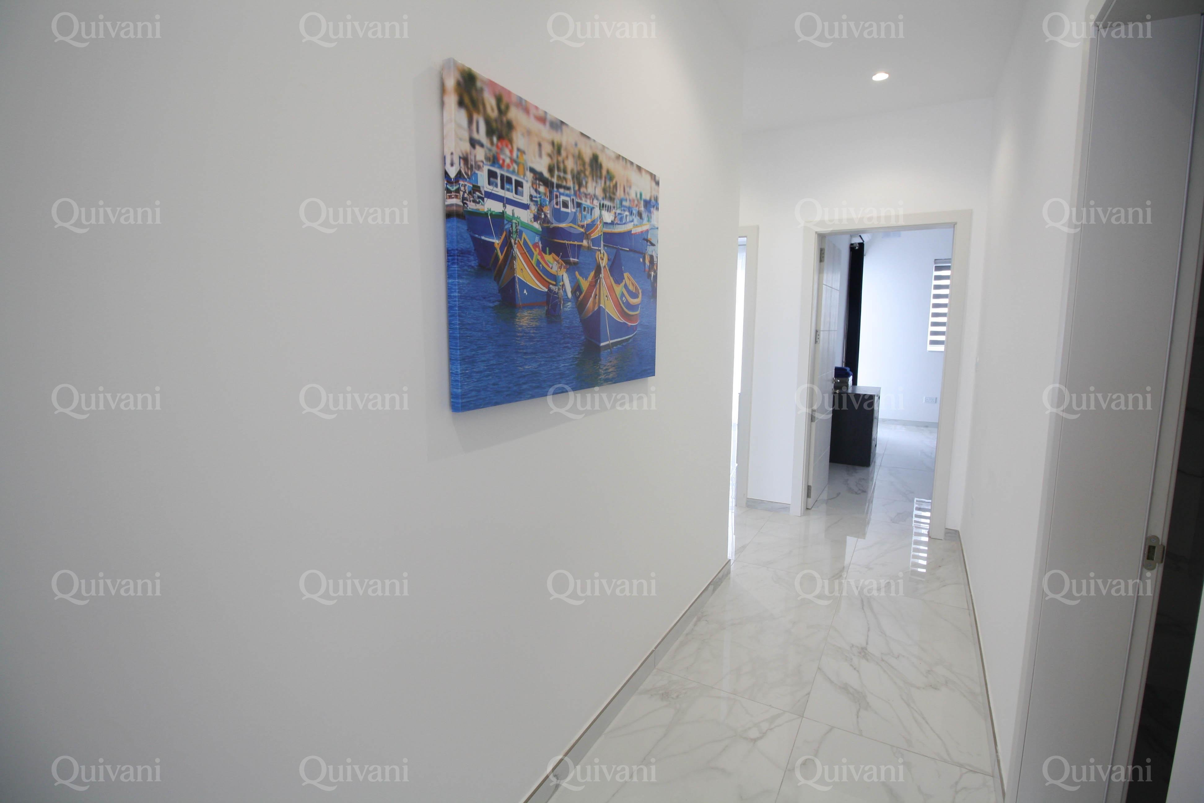 Swieqi, Furnished Penthouse