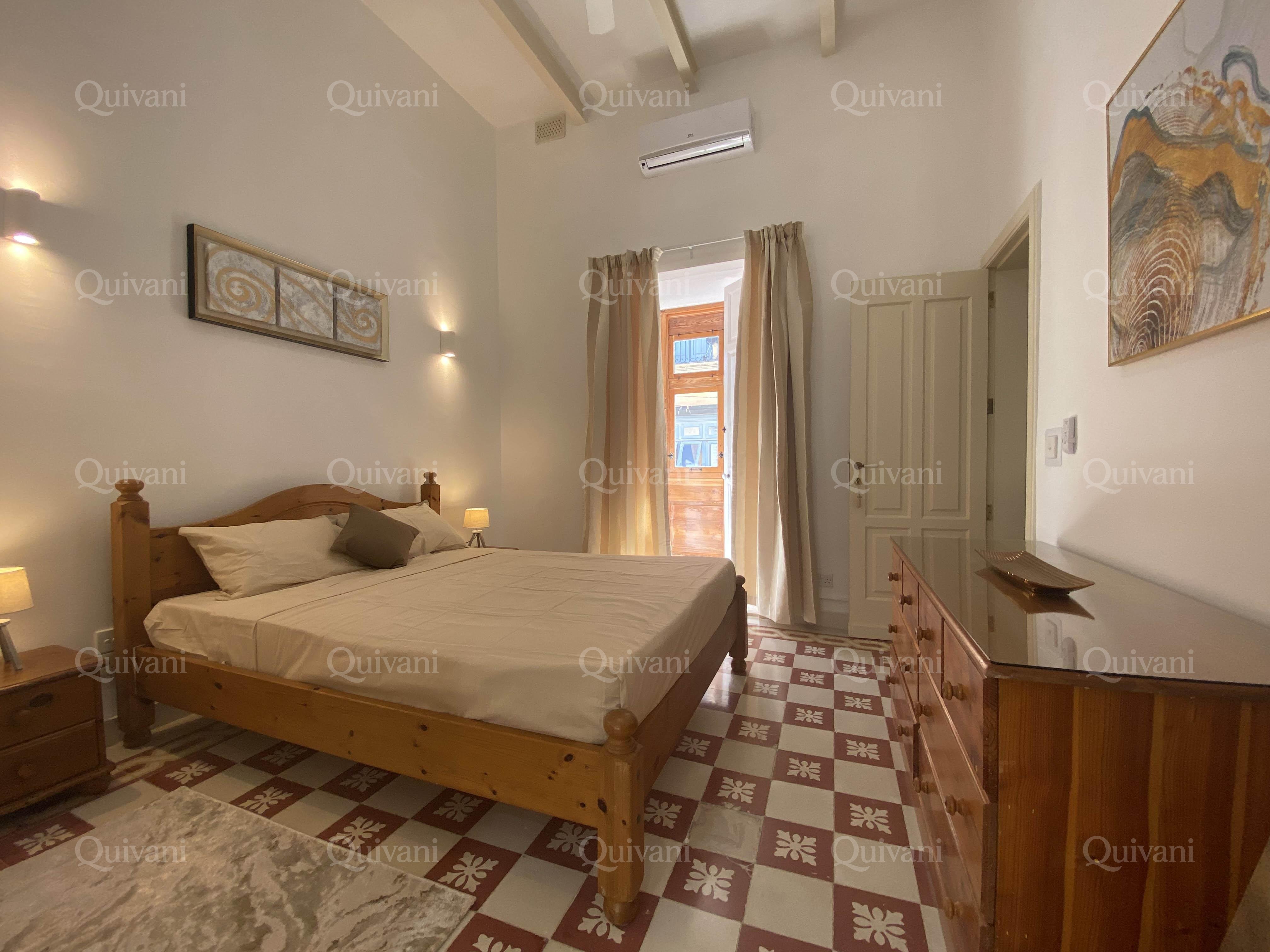 Sliema, Furnished Town House