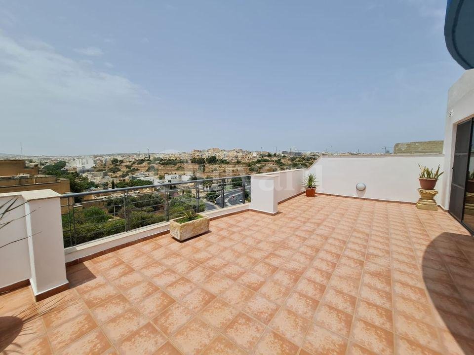 Msida, Furnished Penthouse