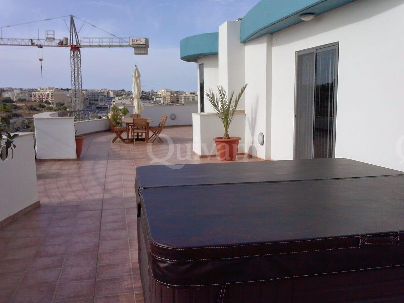 Msida, Furnished Penthouse
