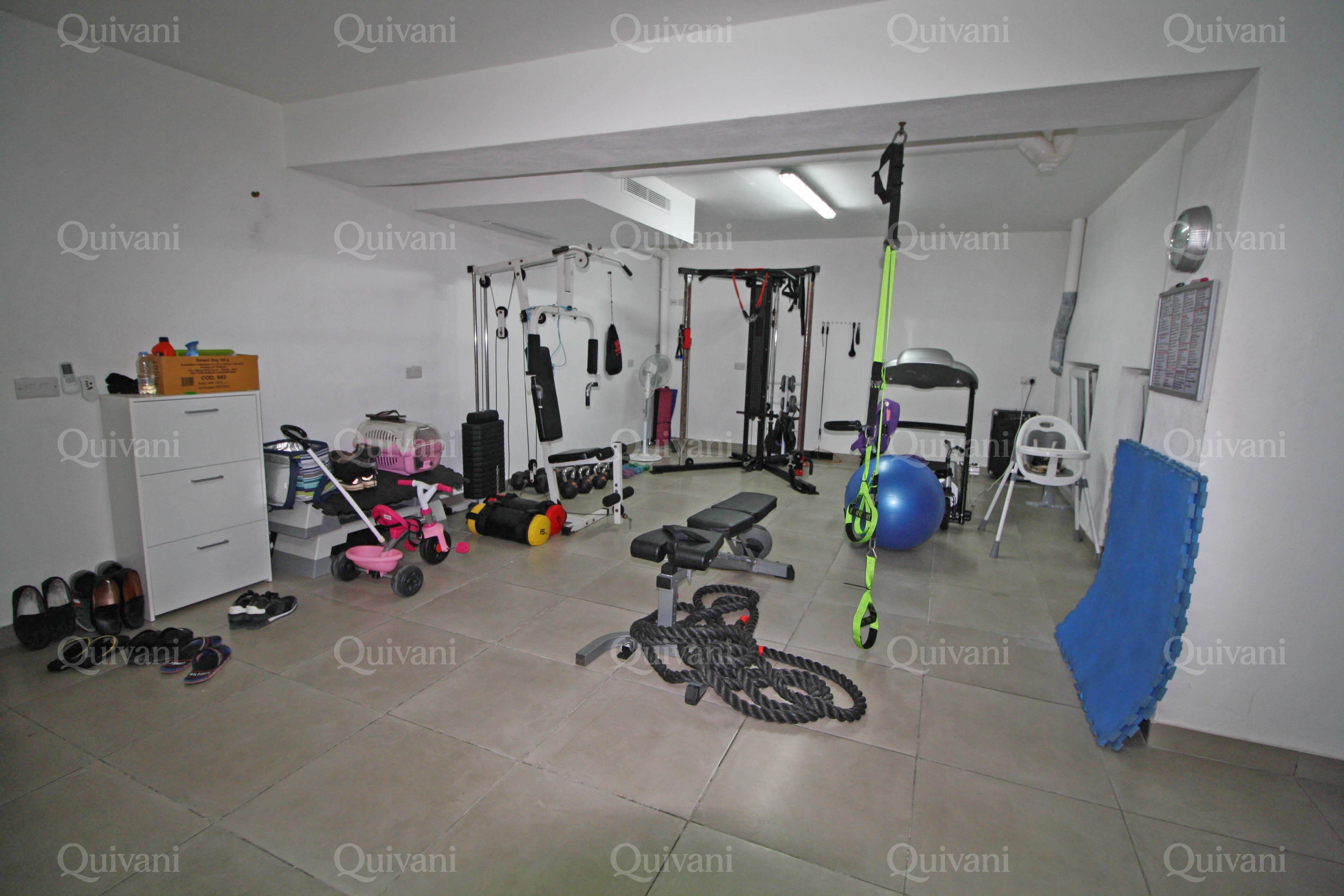 Tal-Ibrag, Furnished Villa