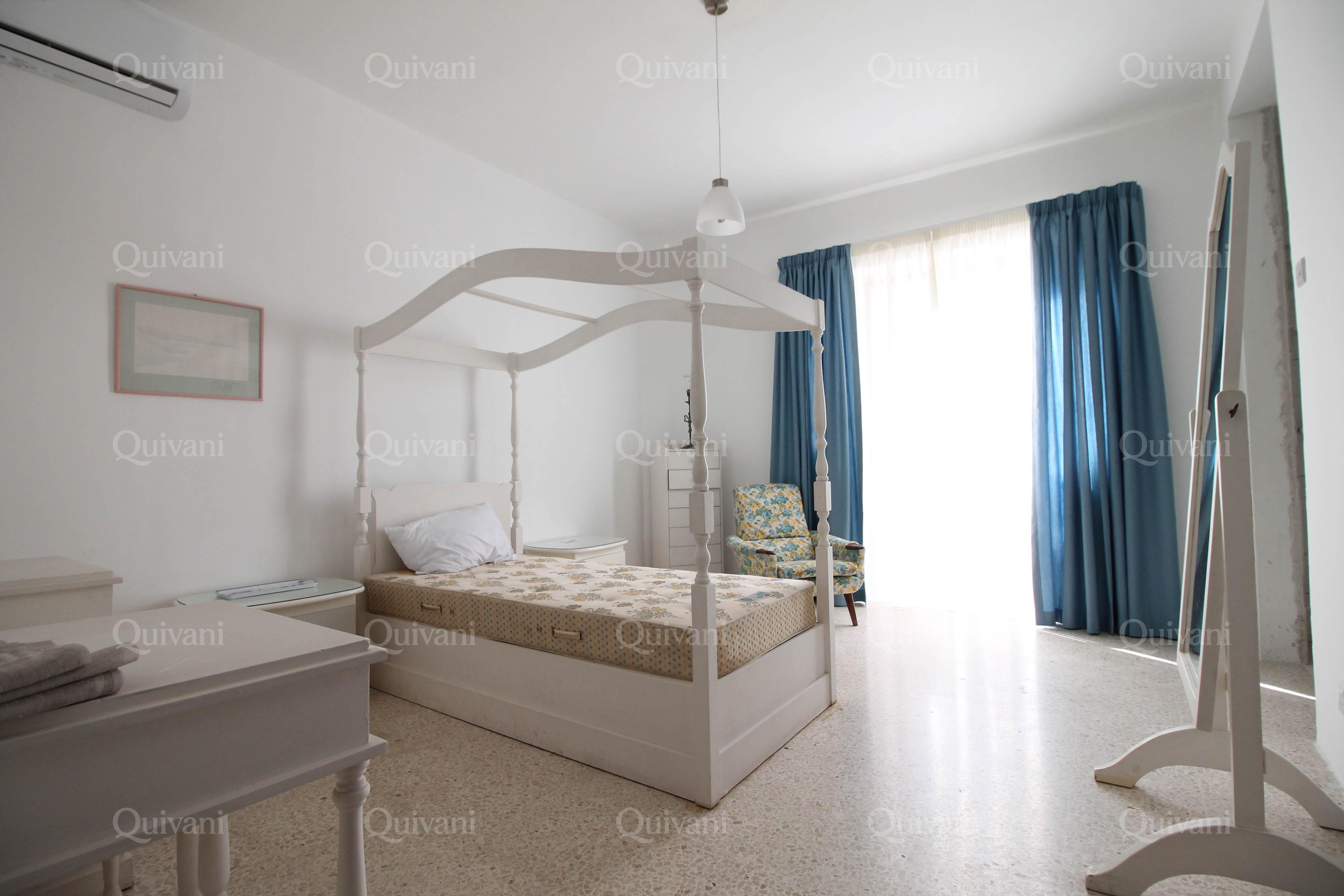 Ta'' Xbiex, Furnished Semi-detached Villa