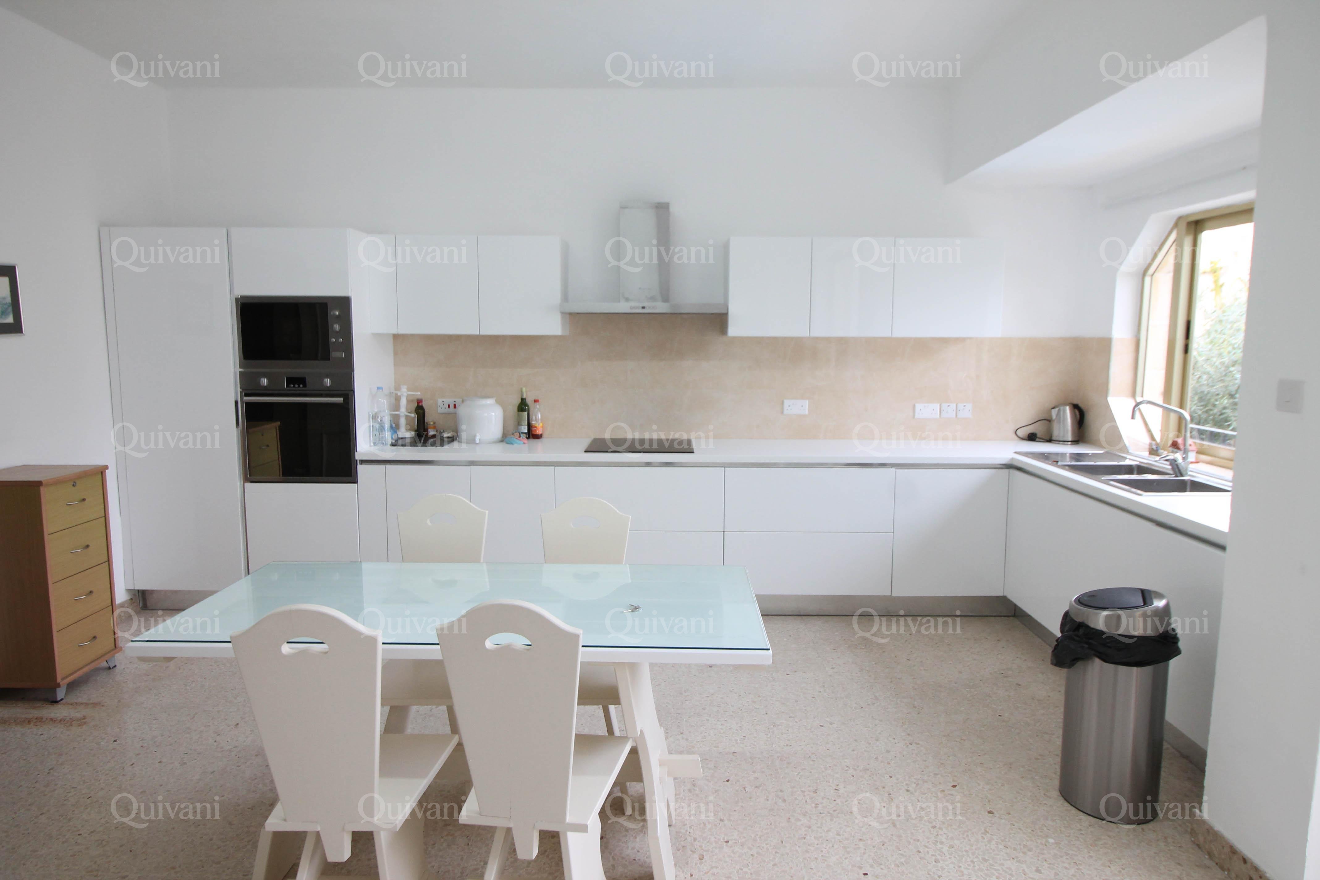 Ta'' Xbiex, Furnished Semi-detached Villa