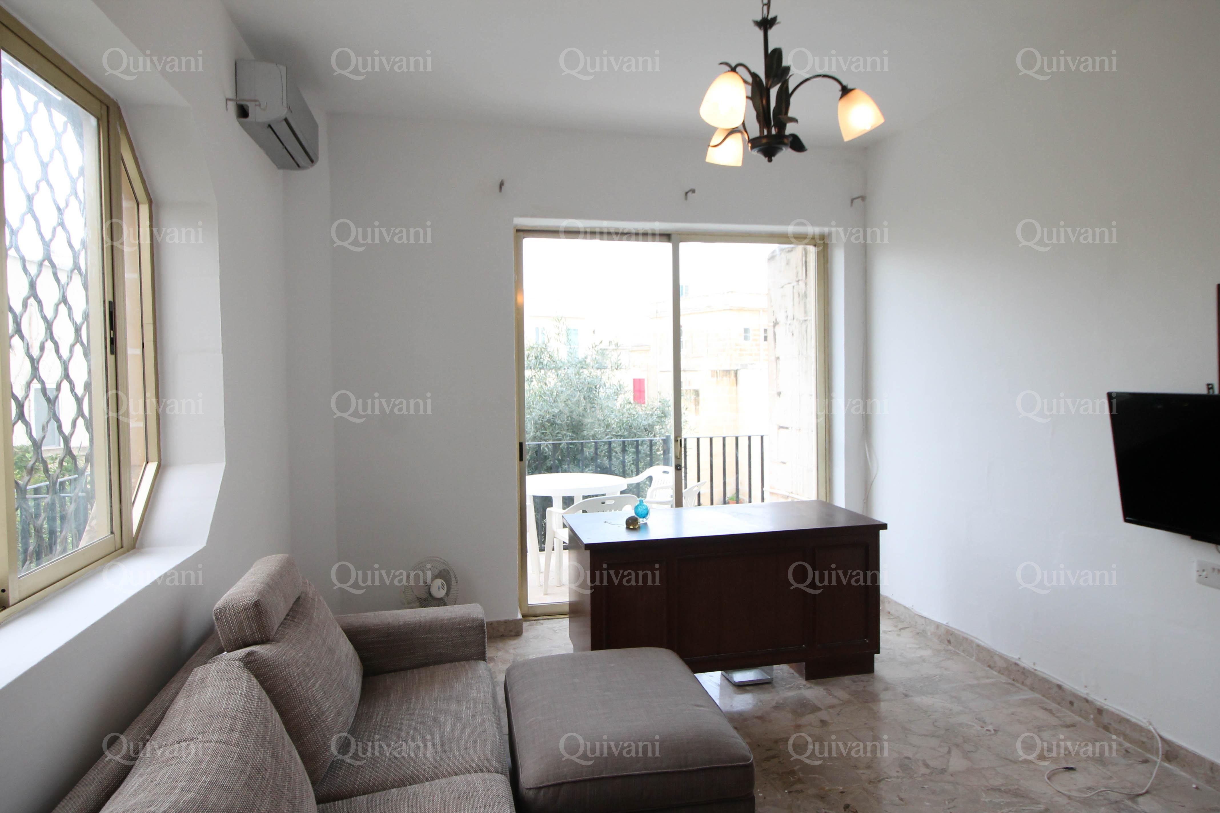 Ta'' Xbiex, Furnished Semi-detached Villa