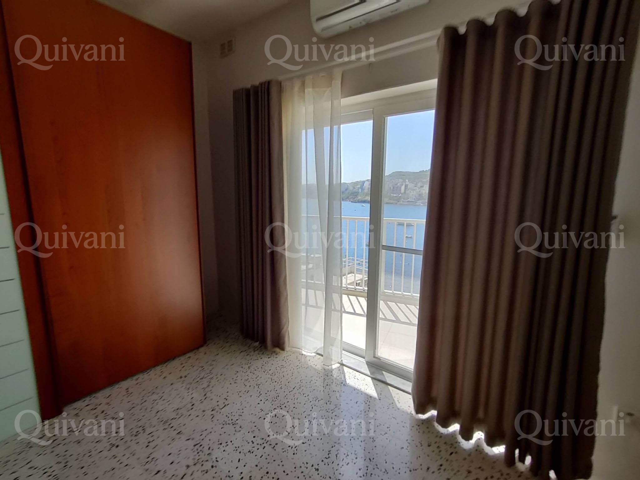 Xemxija, Furnished Apartment