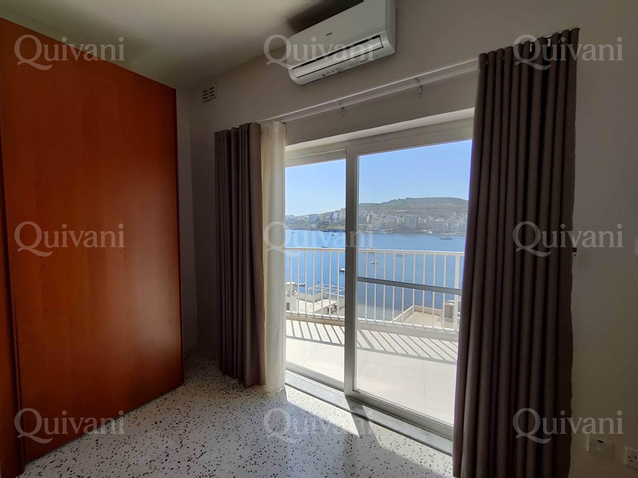 Xemxija, Furnished Apartment