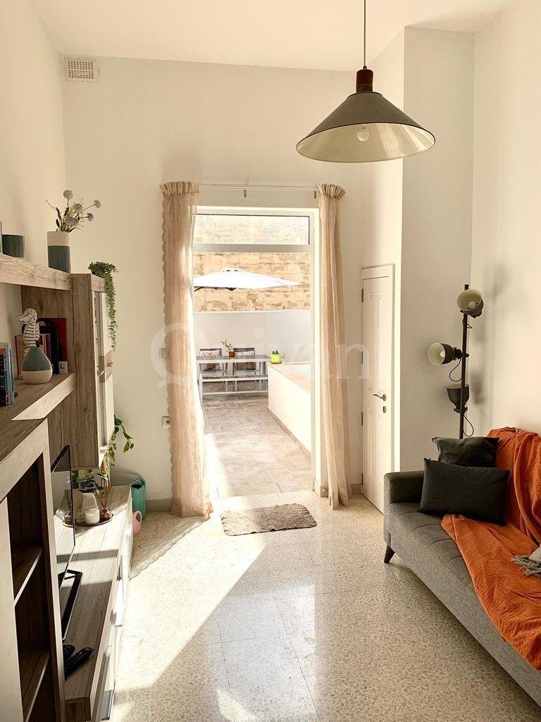 Sliema, Furnished Penthouse