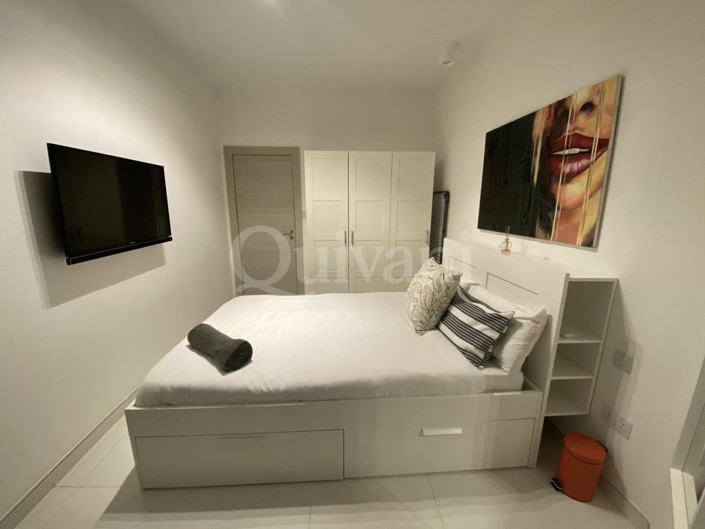 Gzira, Furnished Apartment