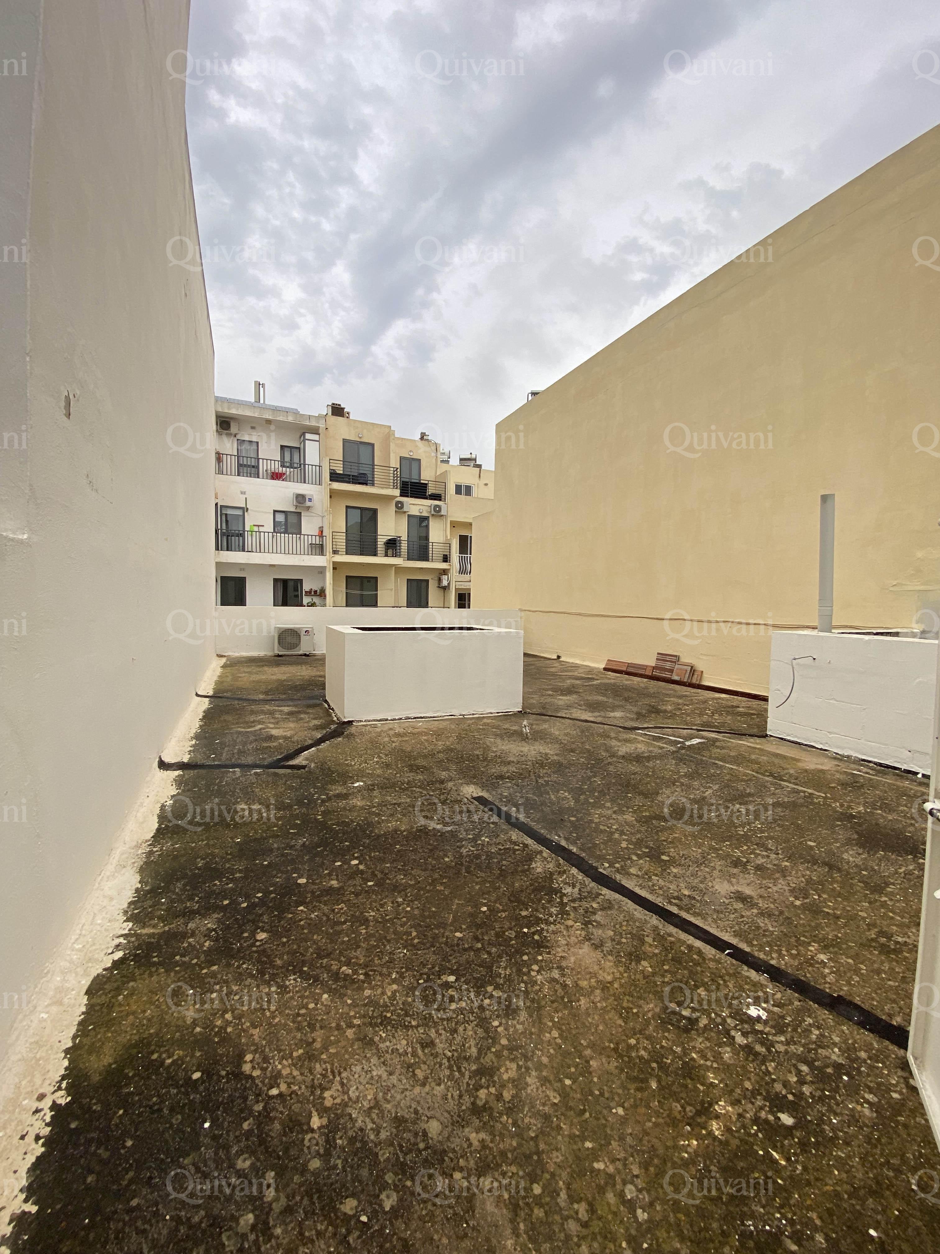 Tal-Ibrag, Furnished Maisonette