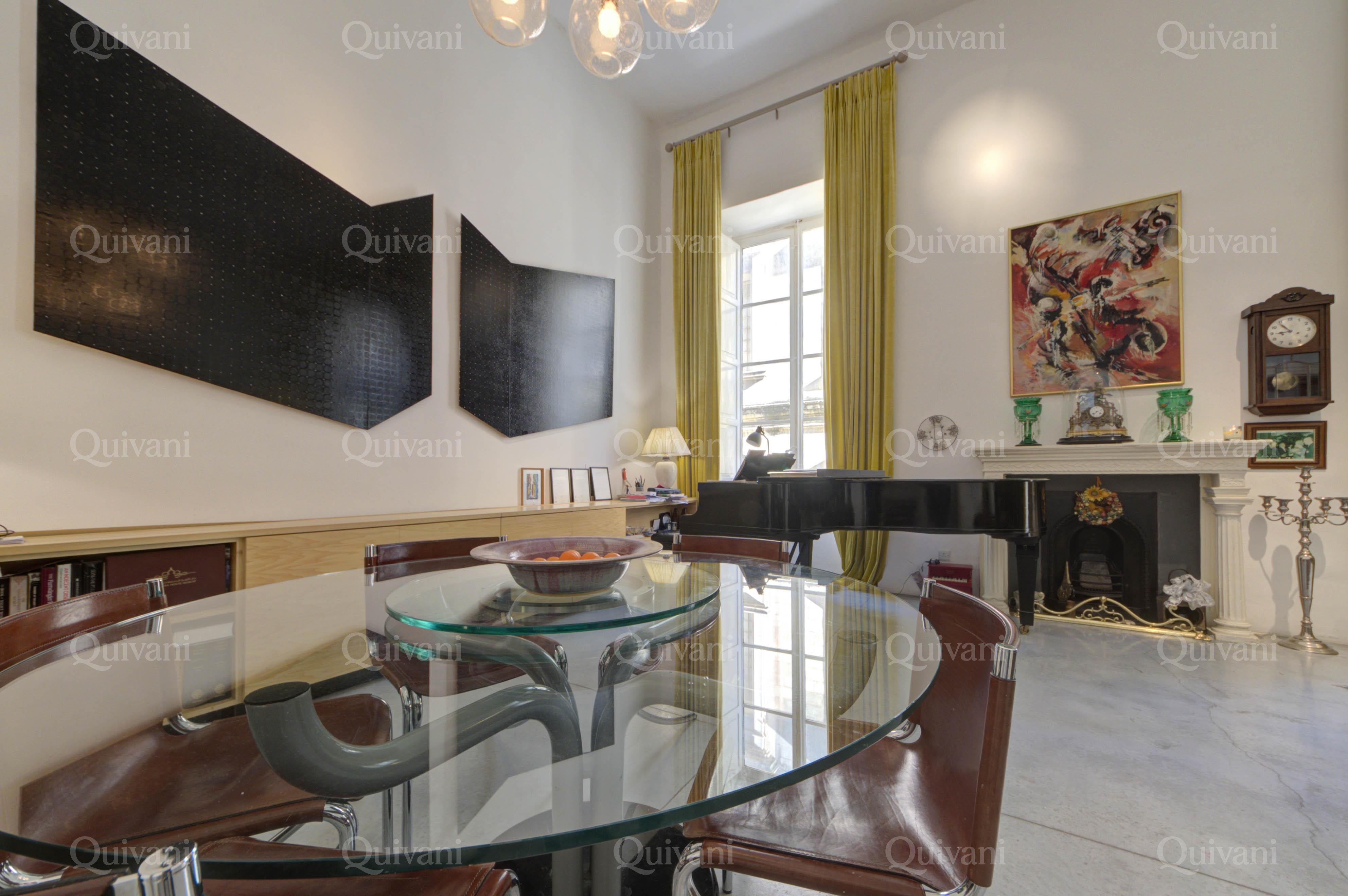 Valletta, Furnished Palazzo