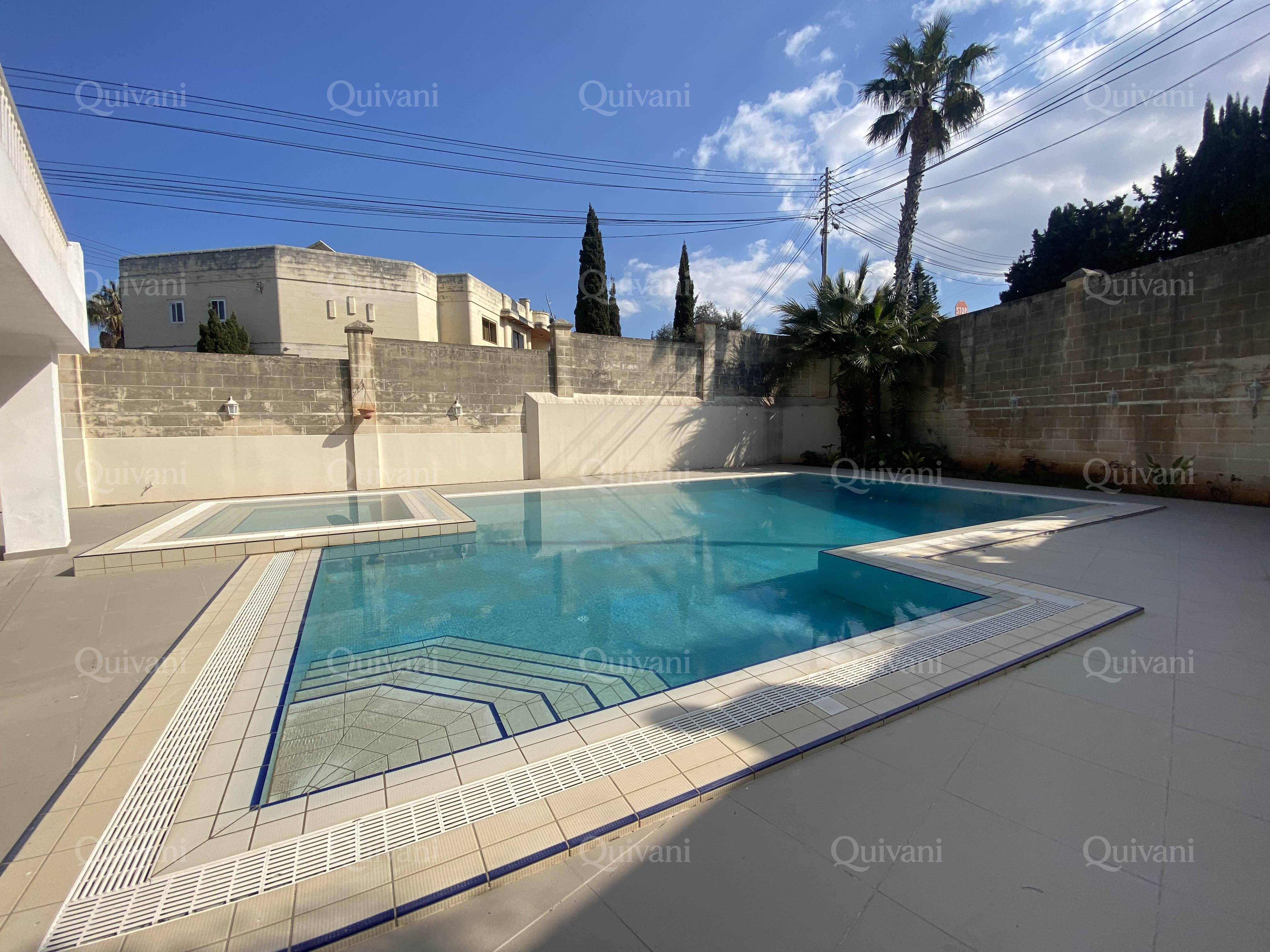 Madliena, Furnished Villa