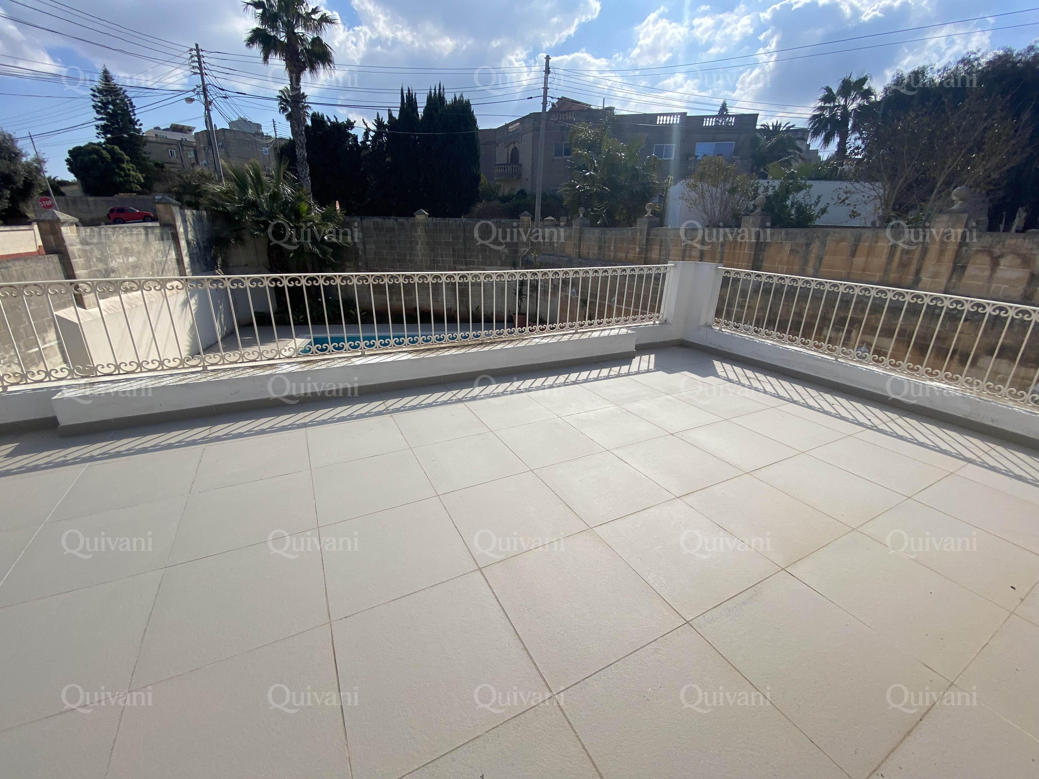 Madliena, Furnished Villa