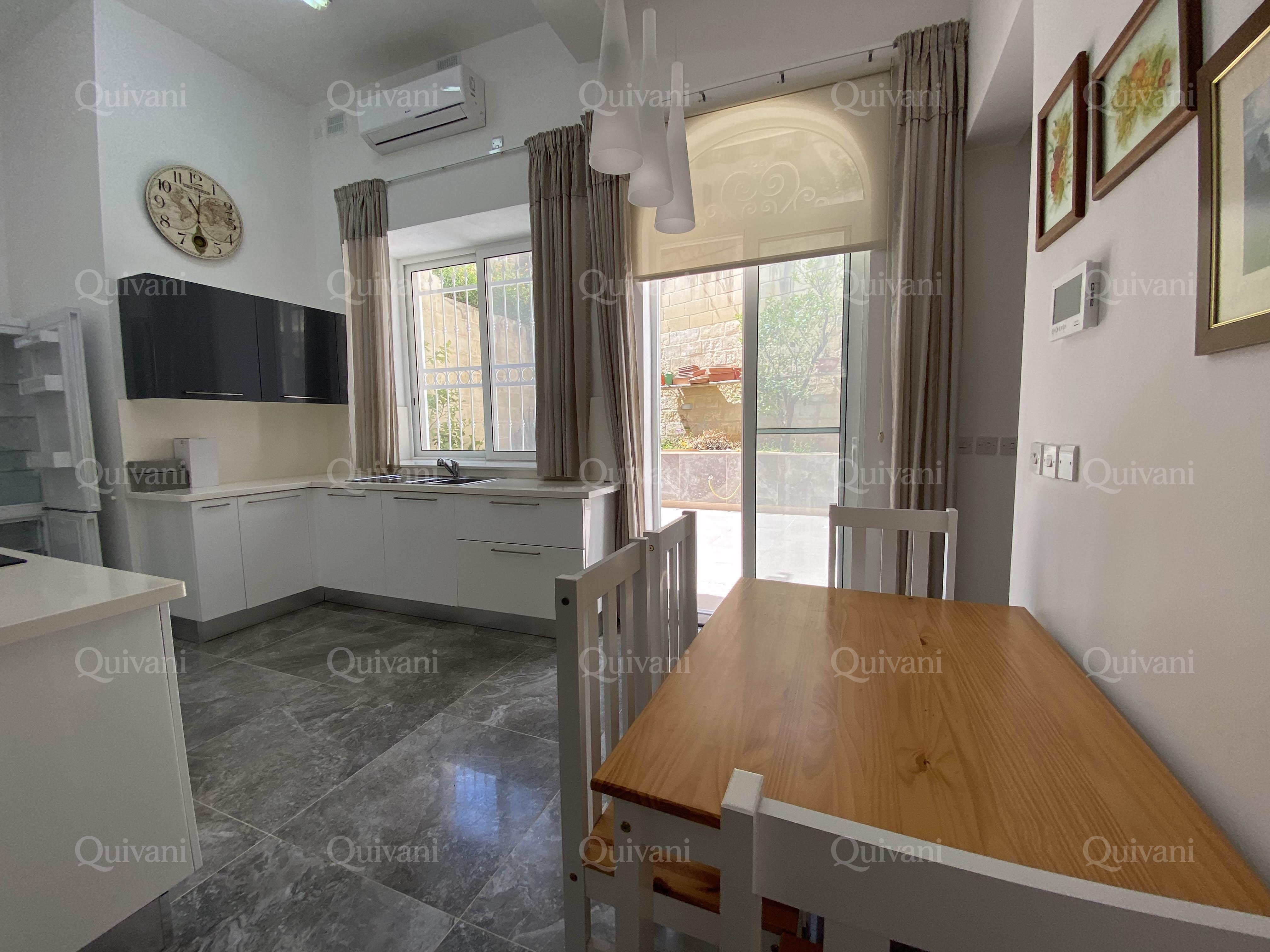 Sliema, Furnished Town House