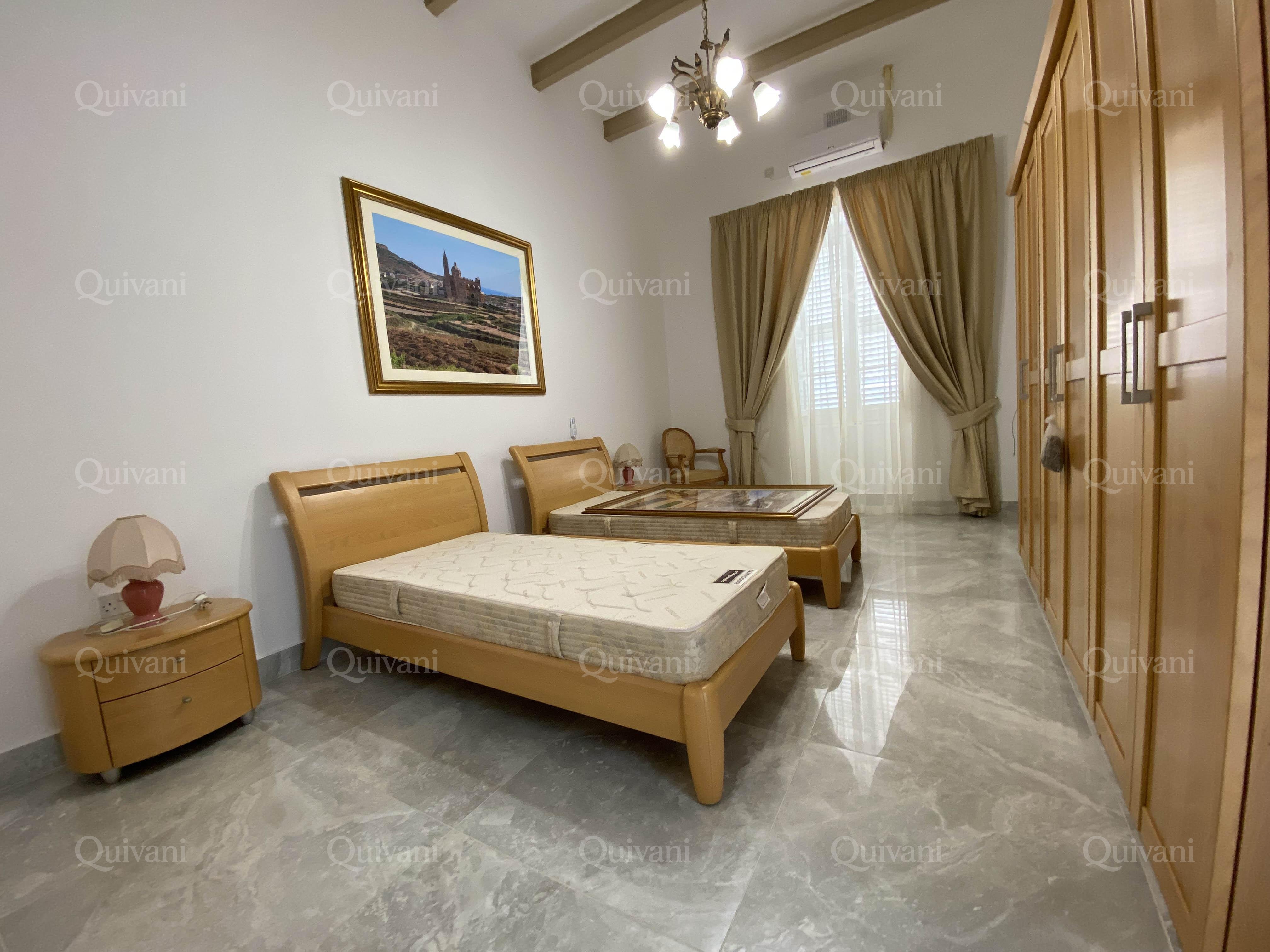 Sliema, Furnished Town House