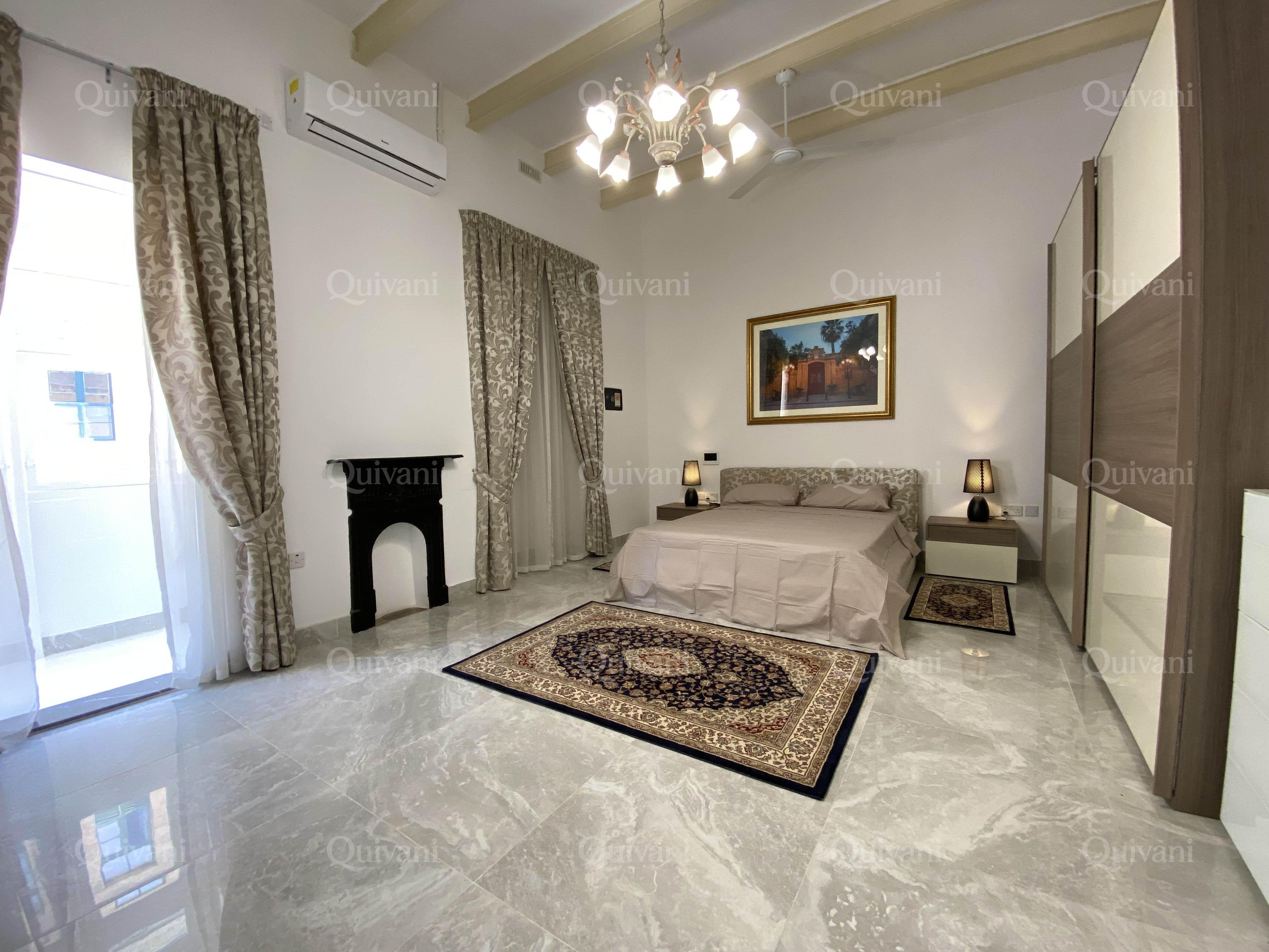 Sliema, Furnished Town House