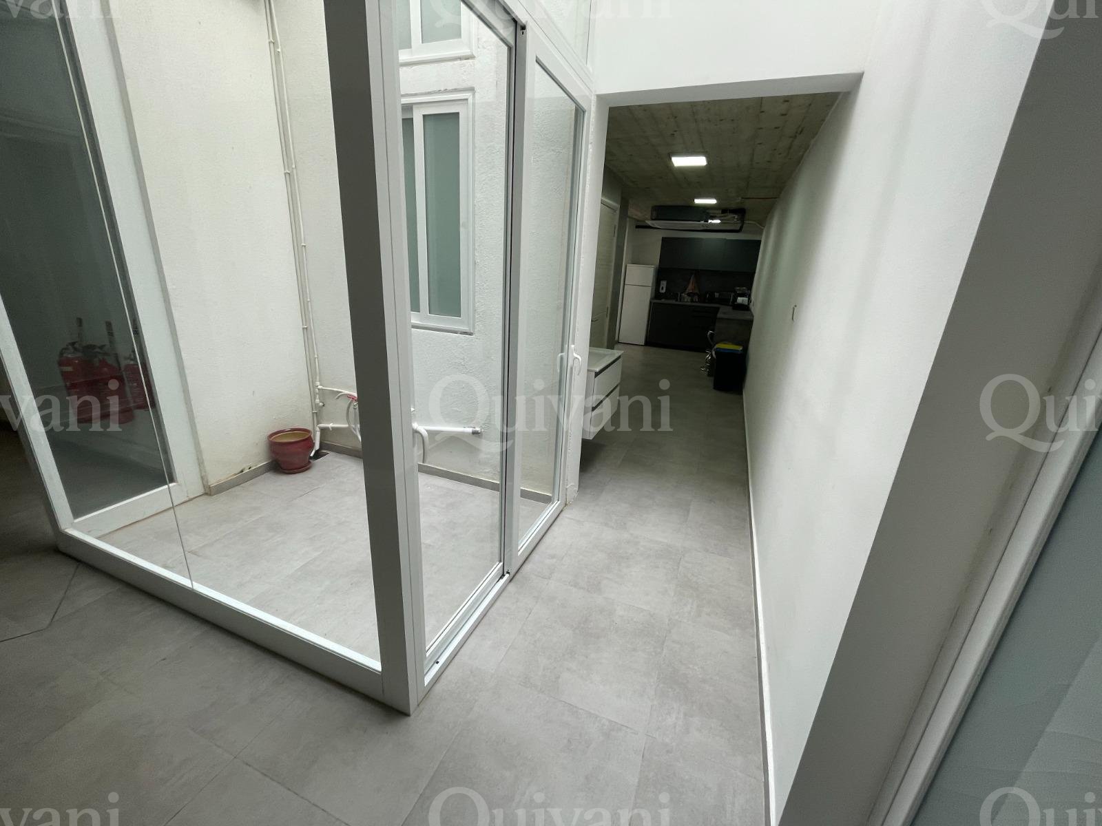 Gzira, Fully Equipped Office Block
