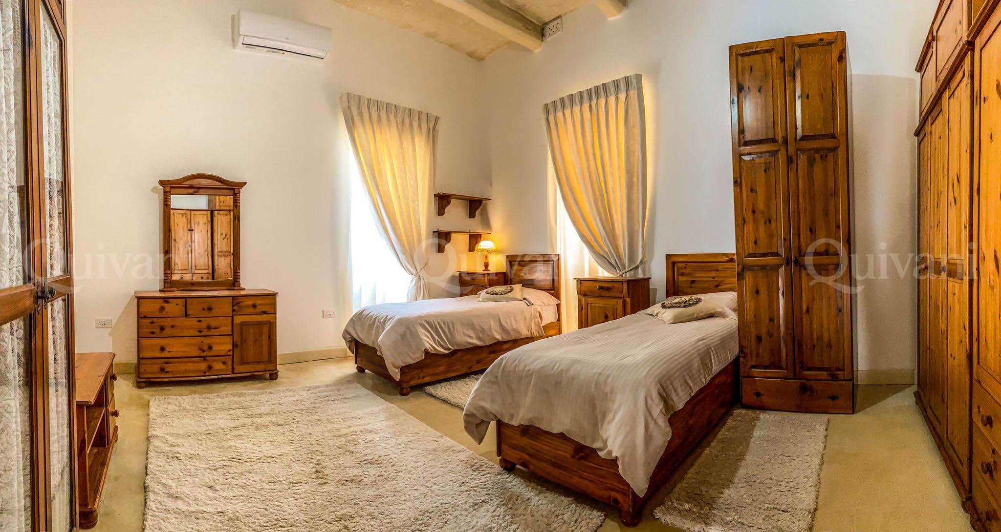 Mosta, Furnished Townhouse