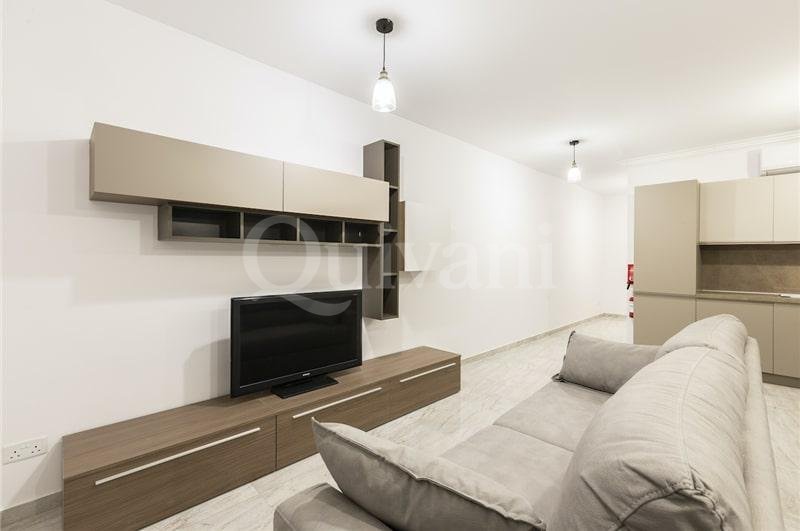 Gzira, Furnished Apartment