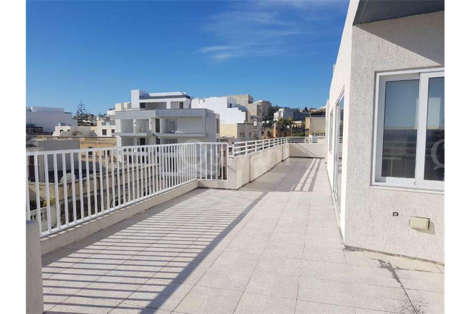 Tal-Ibrag, Furnished Penthouse